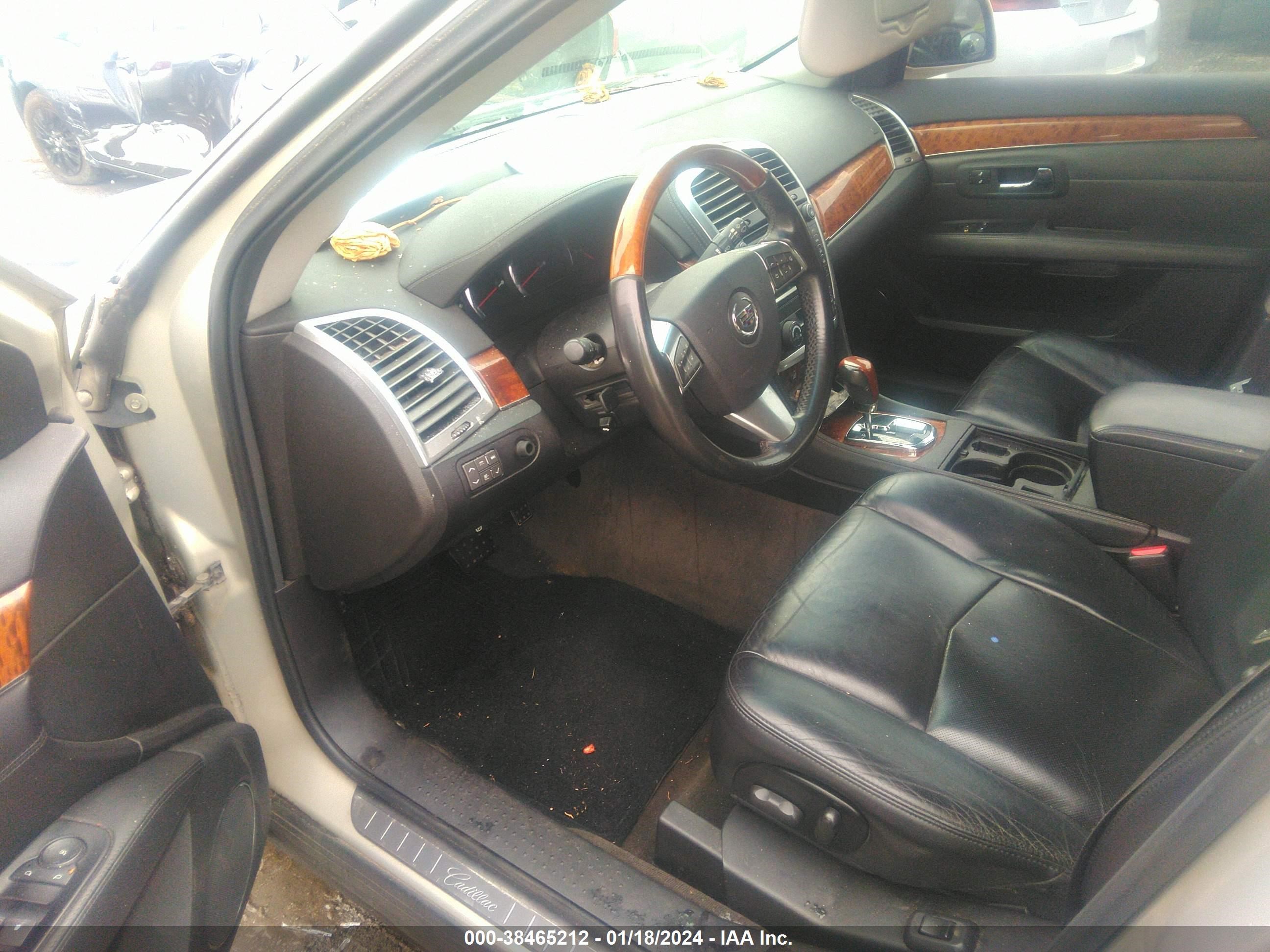 Photo 4 VIN: 1GYEE437090106169 - CADILLAC SRX 