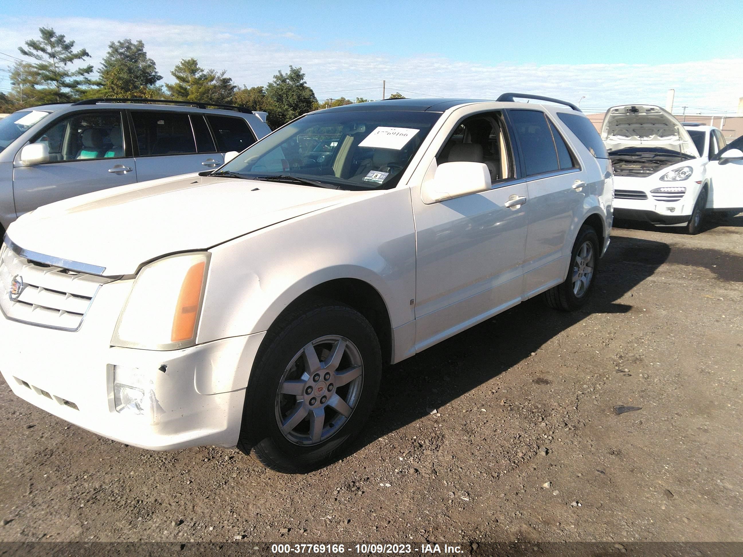 Photo 1 VIN: 1GYEE437180143309 - CADILLAC SRX 