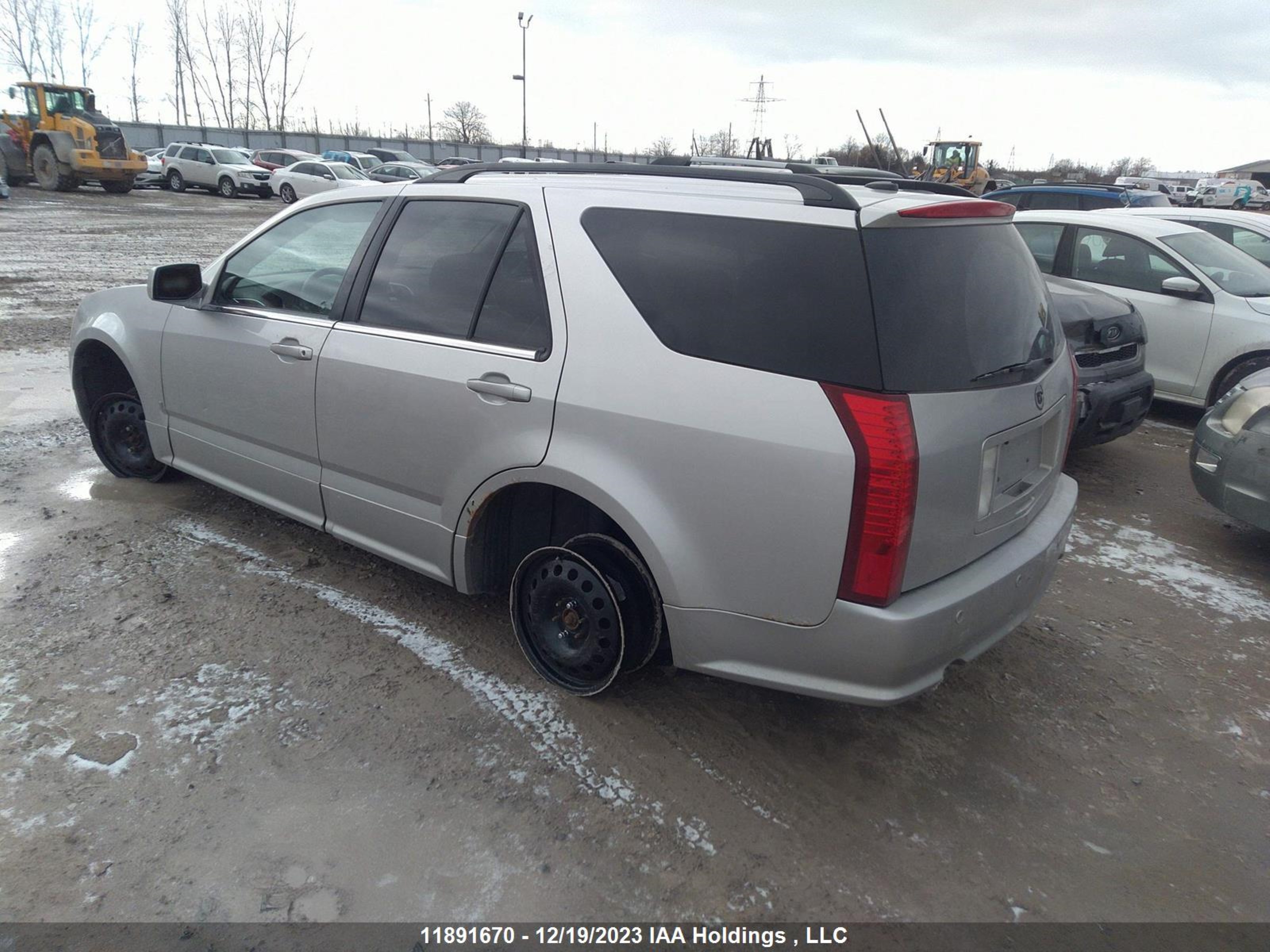 Photo 2 VIN: 1GYEE437180192574 - CADILLAC SRX 