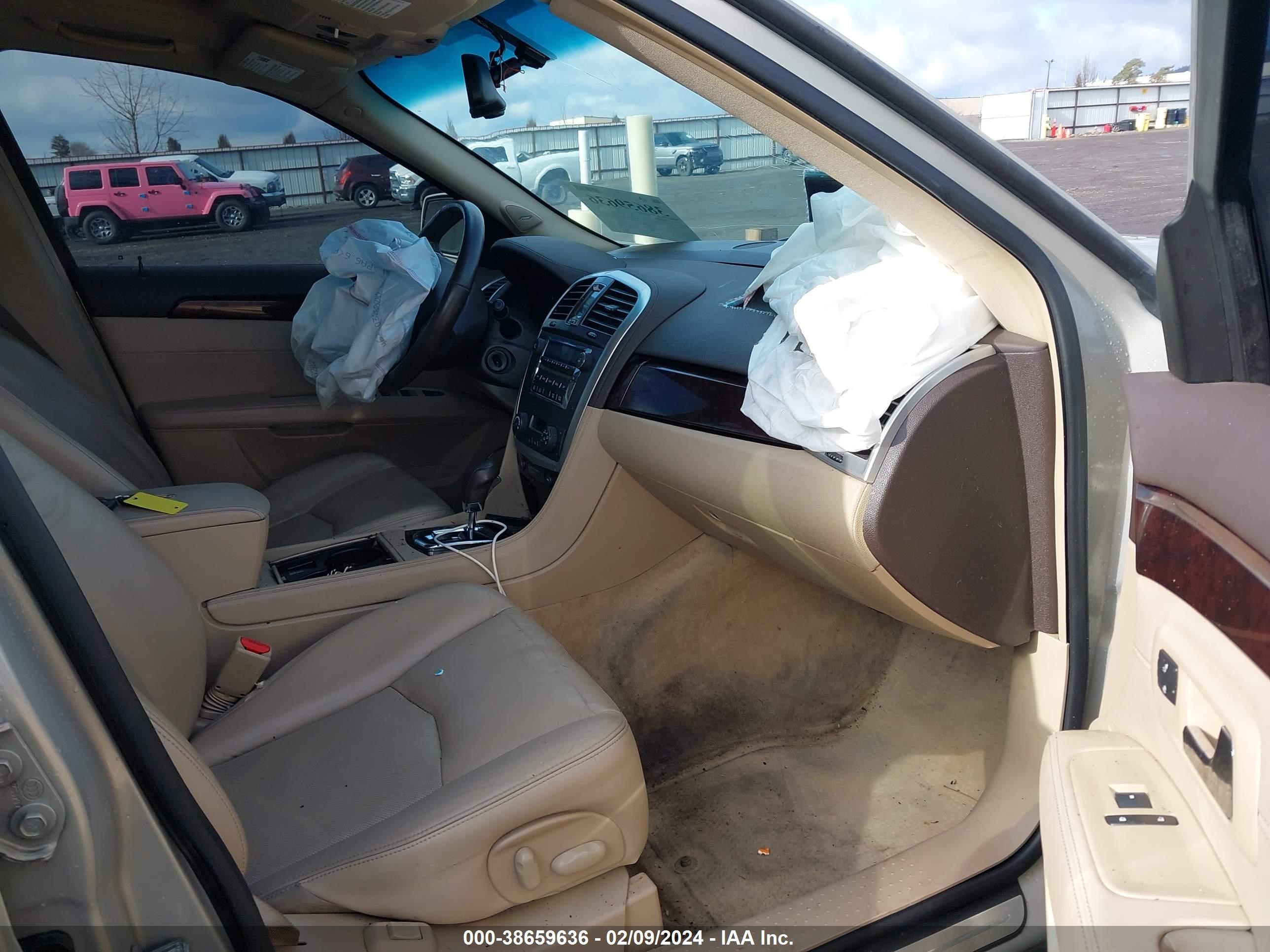 Photo 4 VIN: 1GYEE437680191985 - CADILLAC SRX 