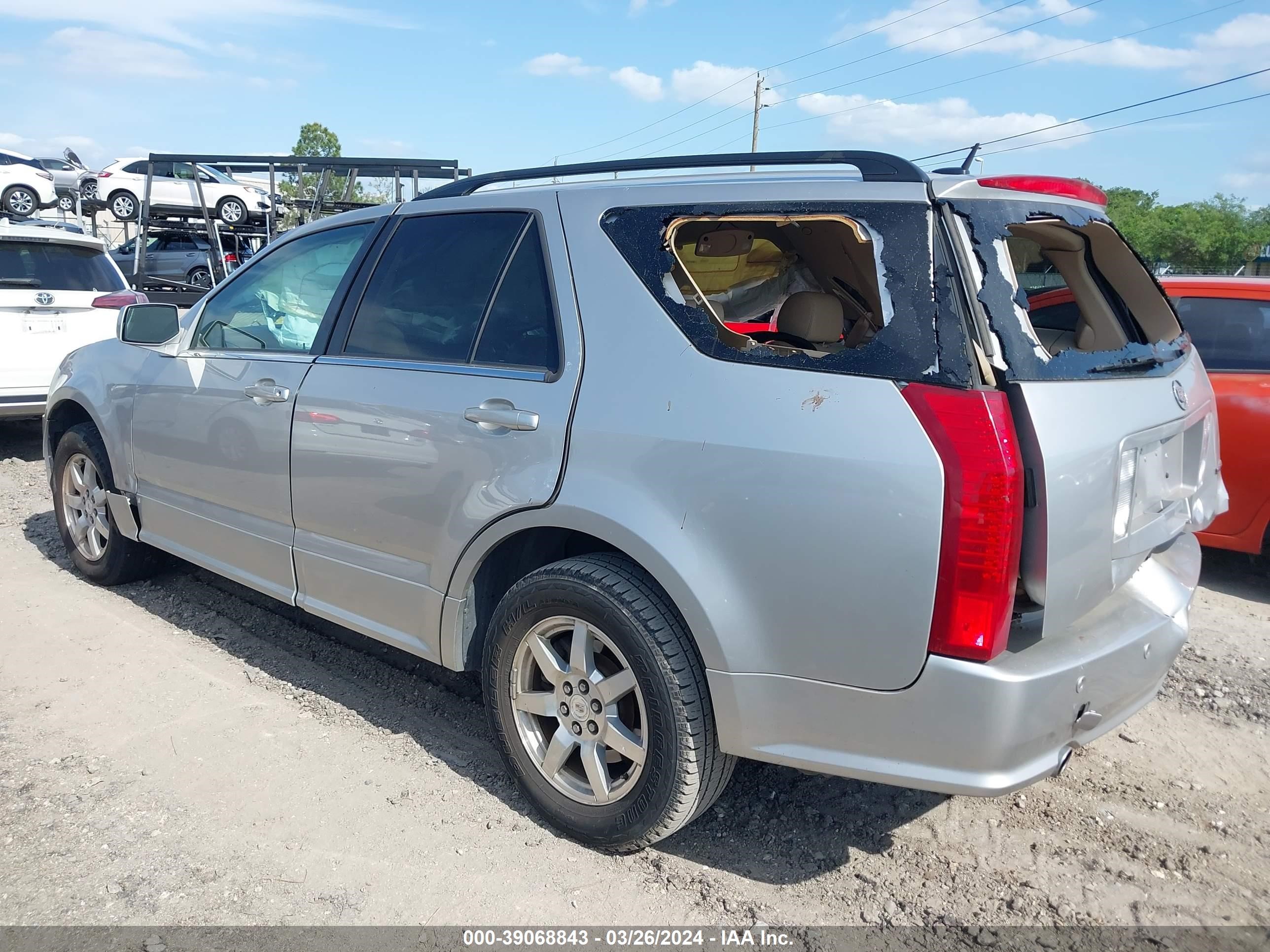 Photo 2 VIN: 1GYEE637070143036 - CADILLAC SRX 