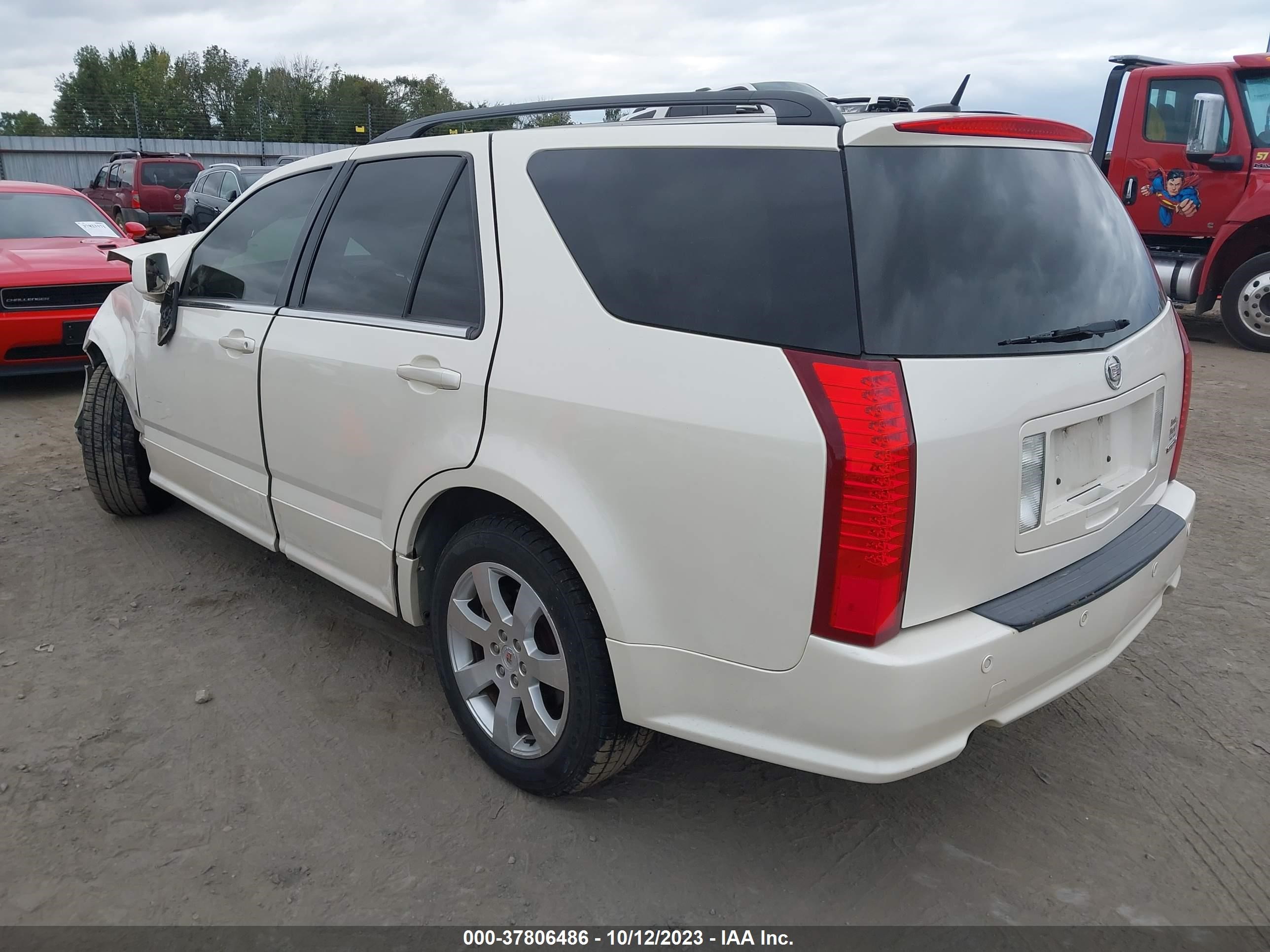 Photo 2 VIN: 1GYEE637080165183 - CADILLAC SRX 