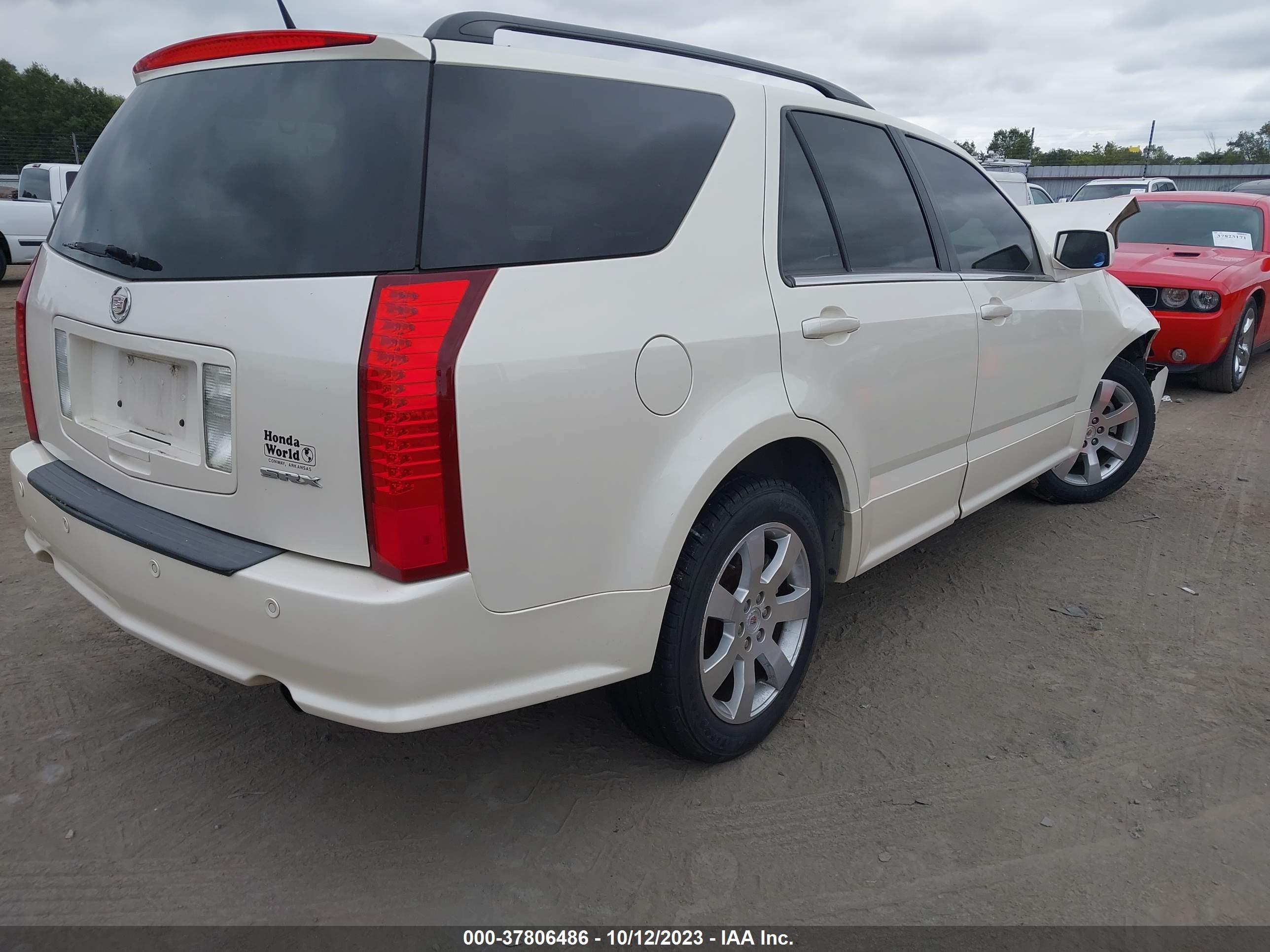 Photo 3 VIN: 1GYEE637080165183 - CADILLAC SRX 