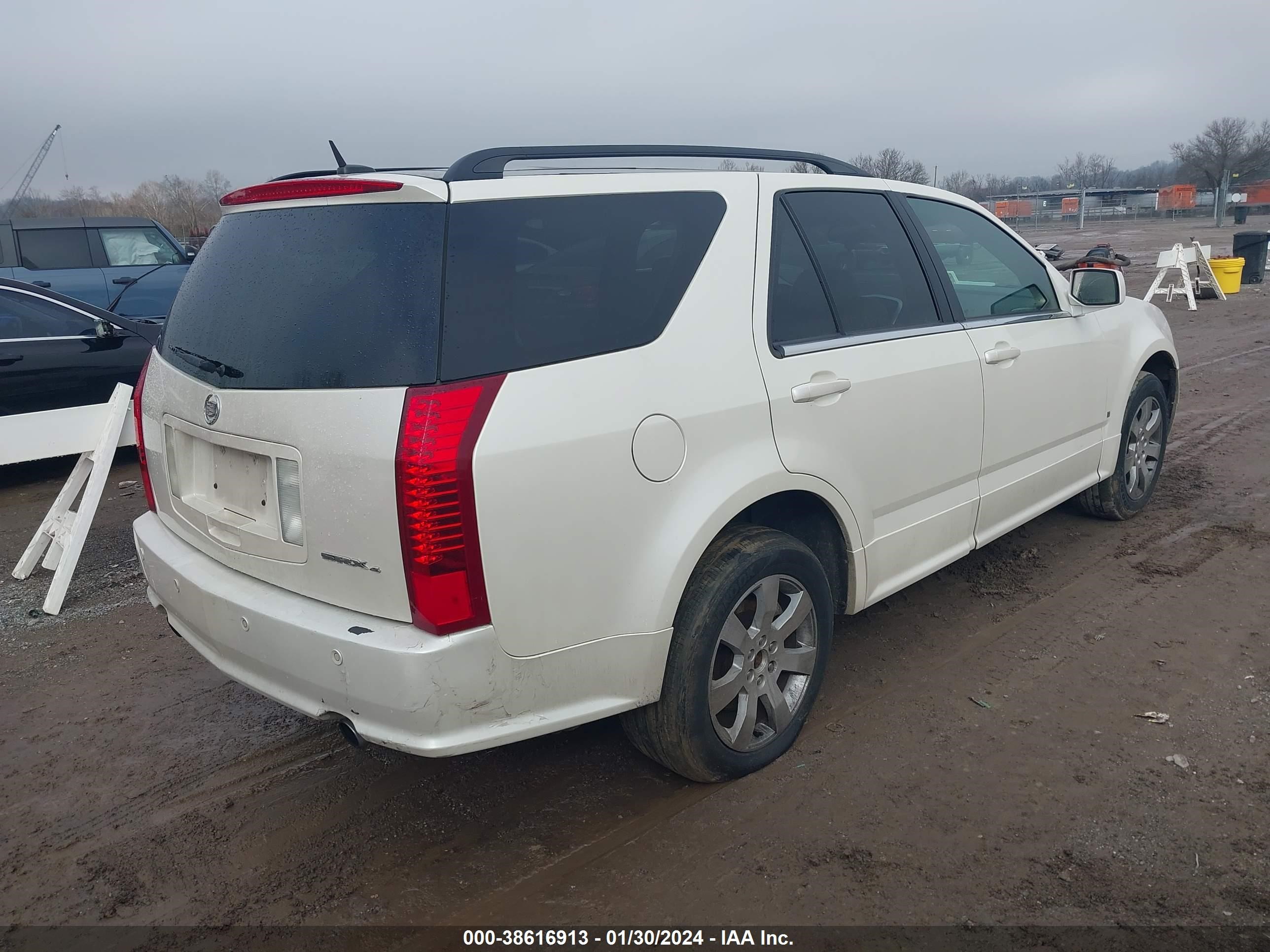 Photo 3 VIN: 1GYEE637170143014 - CADILLAC SRX 