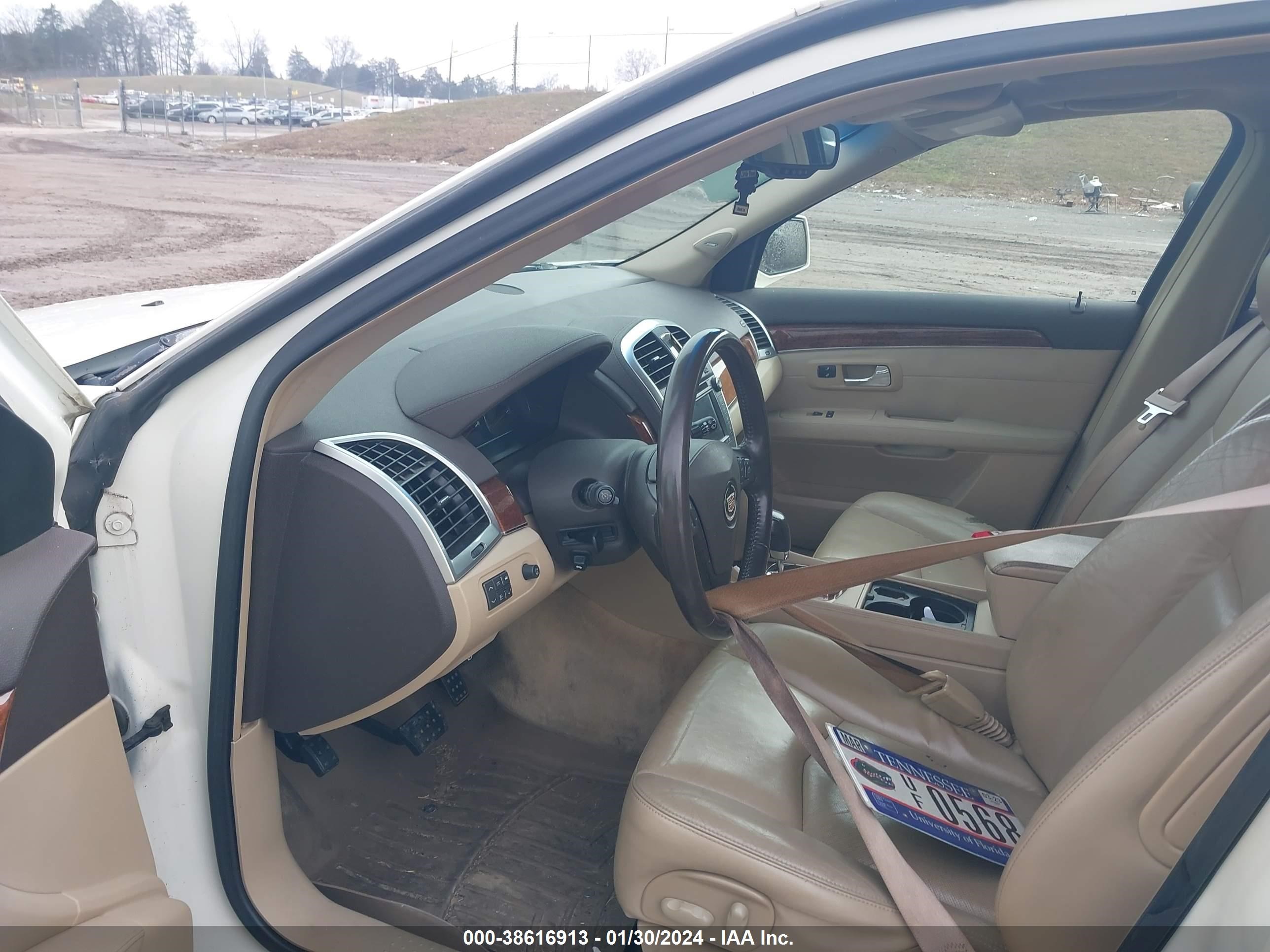 Photo 4 VIN: 1GYEE637170143014 - CADILLAC SRX 