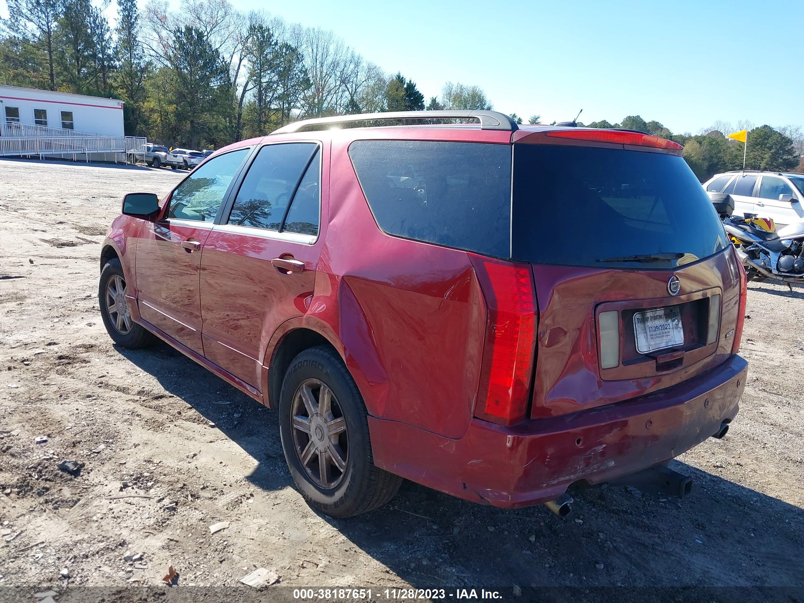 Photo 2 VIN: 1GYEE637250153984 - CADILLAC SRX 