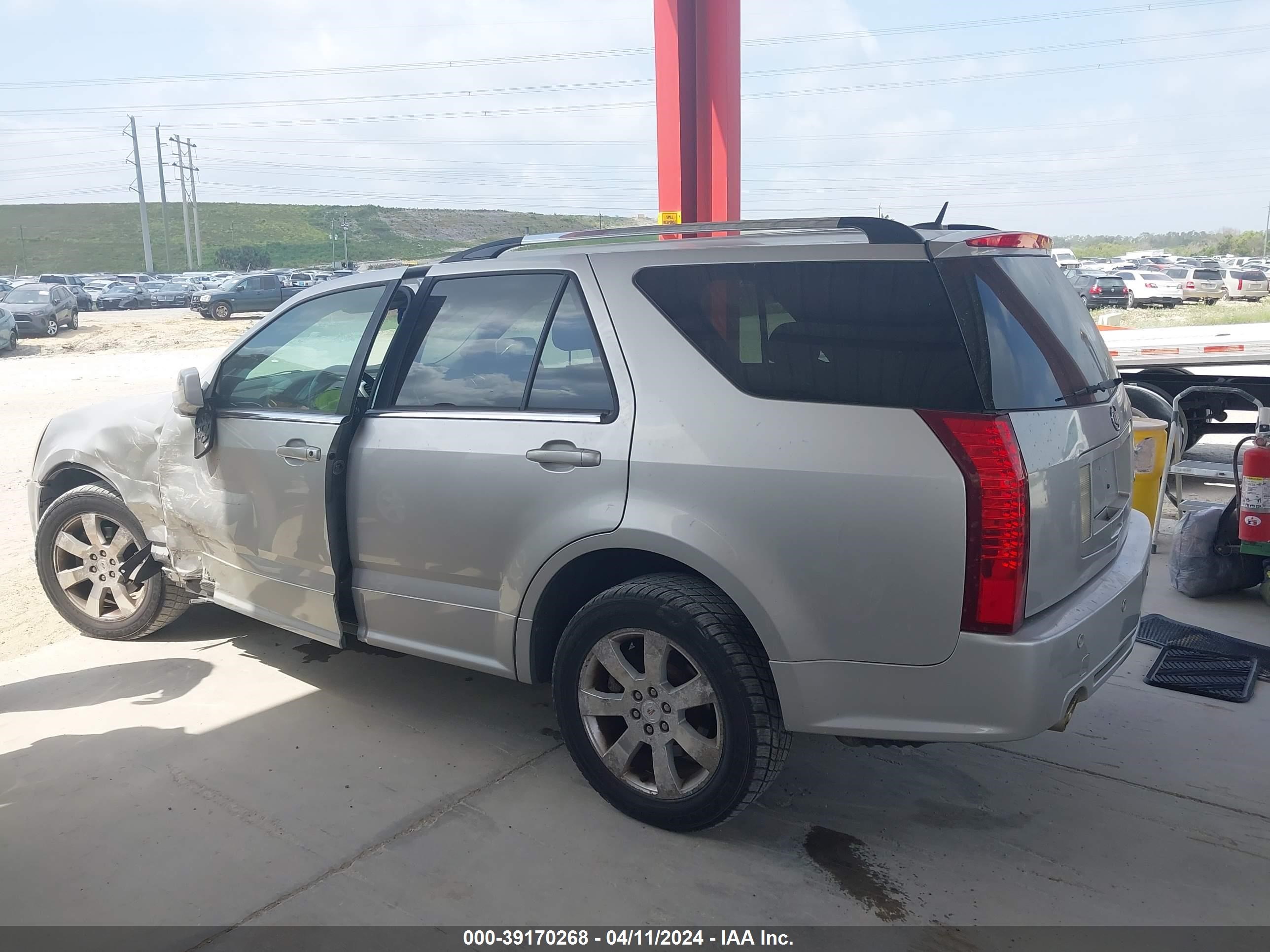 Photo 13 VIN: 1GYEE637280103817 - CADILLAC SRX 