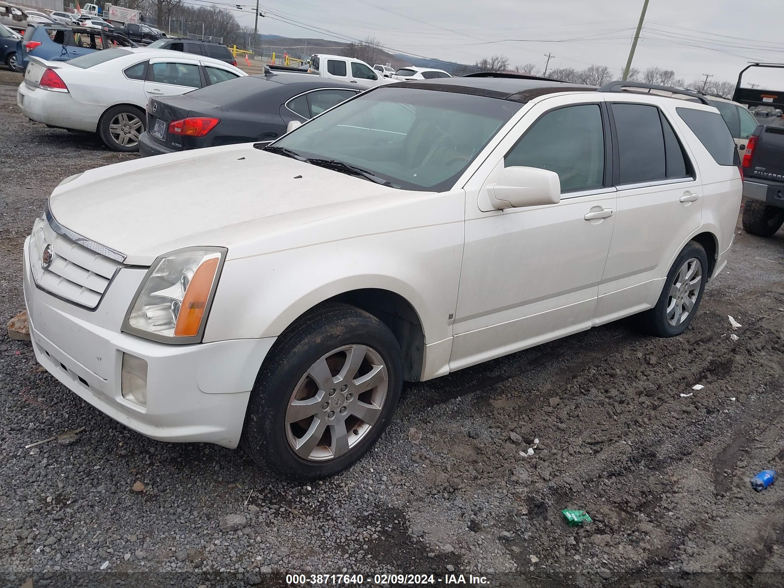 Photo 1 VIN: 1GYEE637370145847 - CADILLAC SRX 