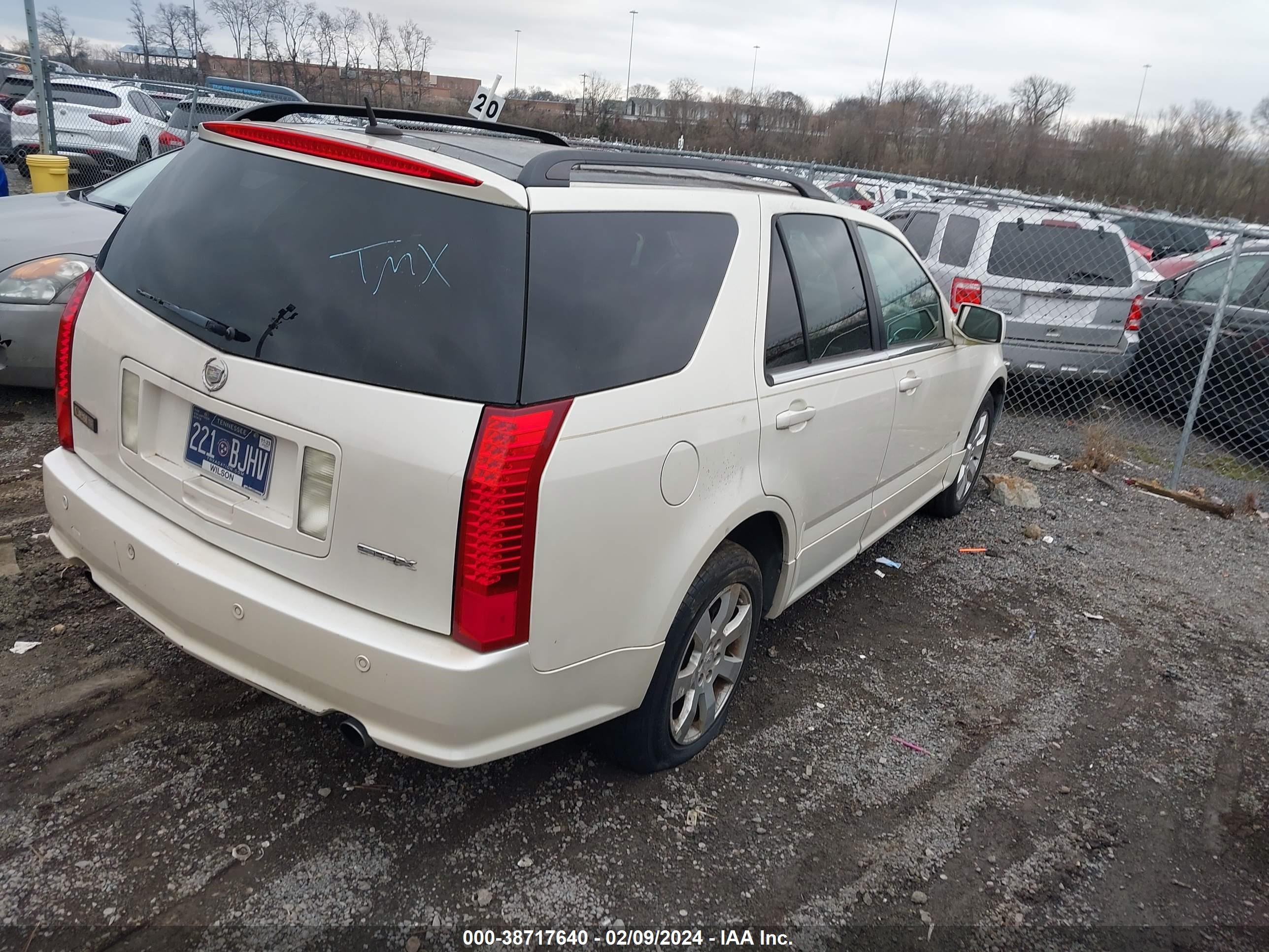 Photo 3 VIN: 1GYEE637370145847 - CADILLAC SRX 