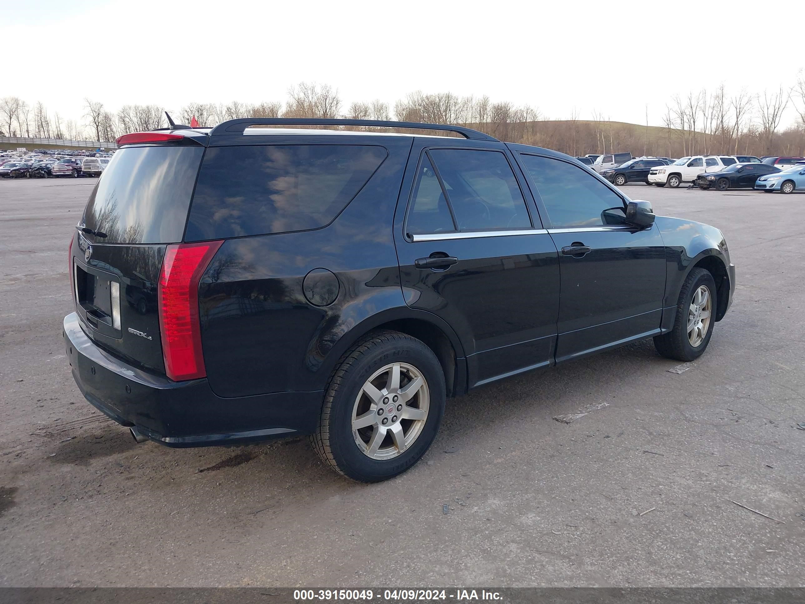 Photo 3 VIN: 1GYEE637380102238 - CADILLAC SRX 