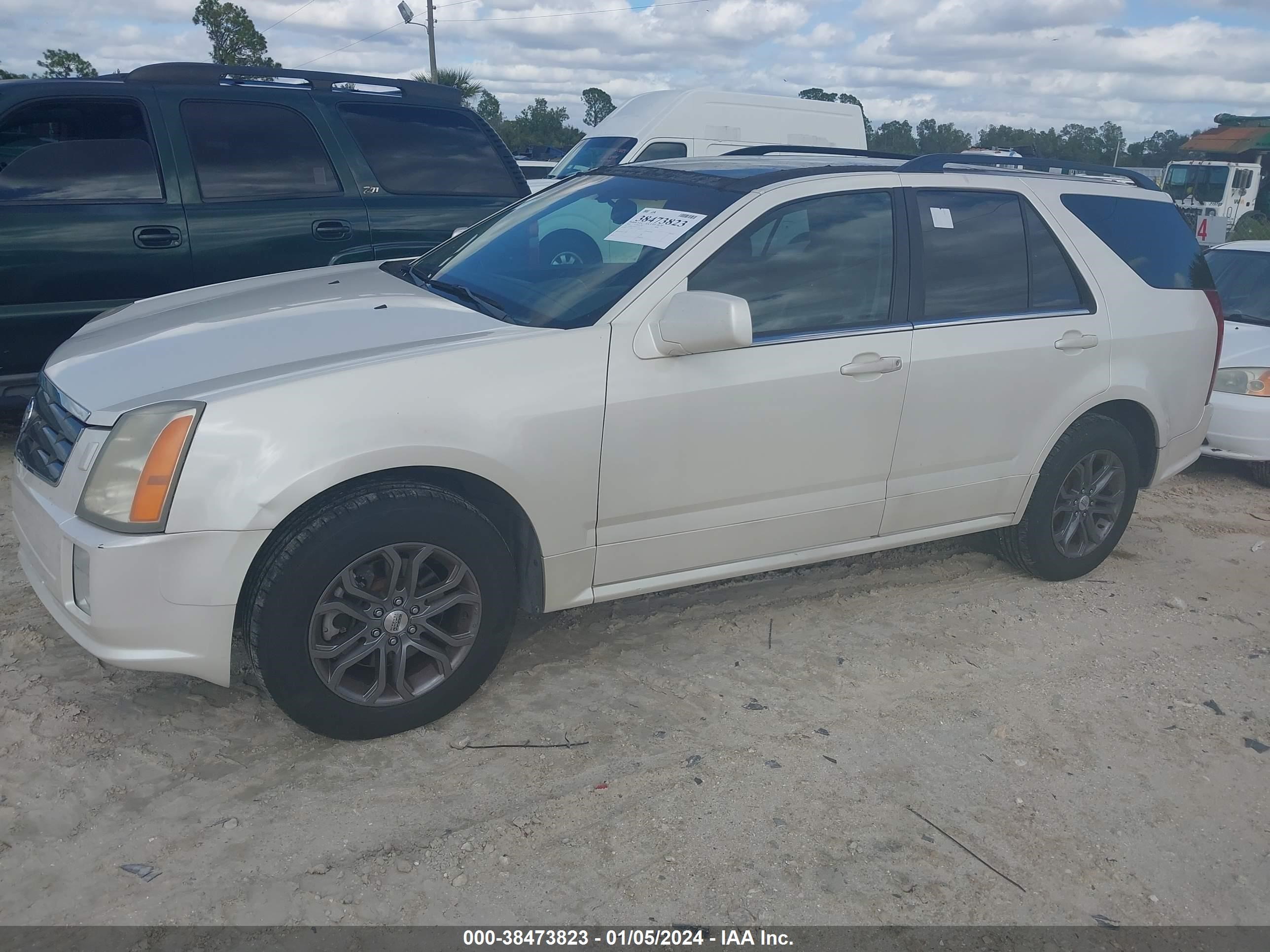 Photo 1 VIN: 1GYEE637440171238 - CADILLAC SRX 