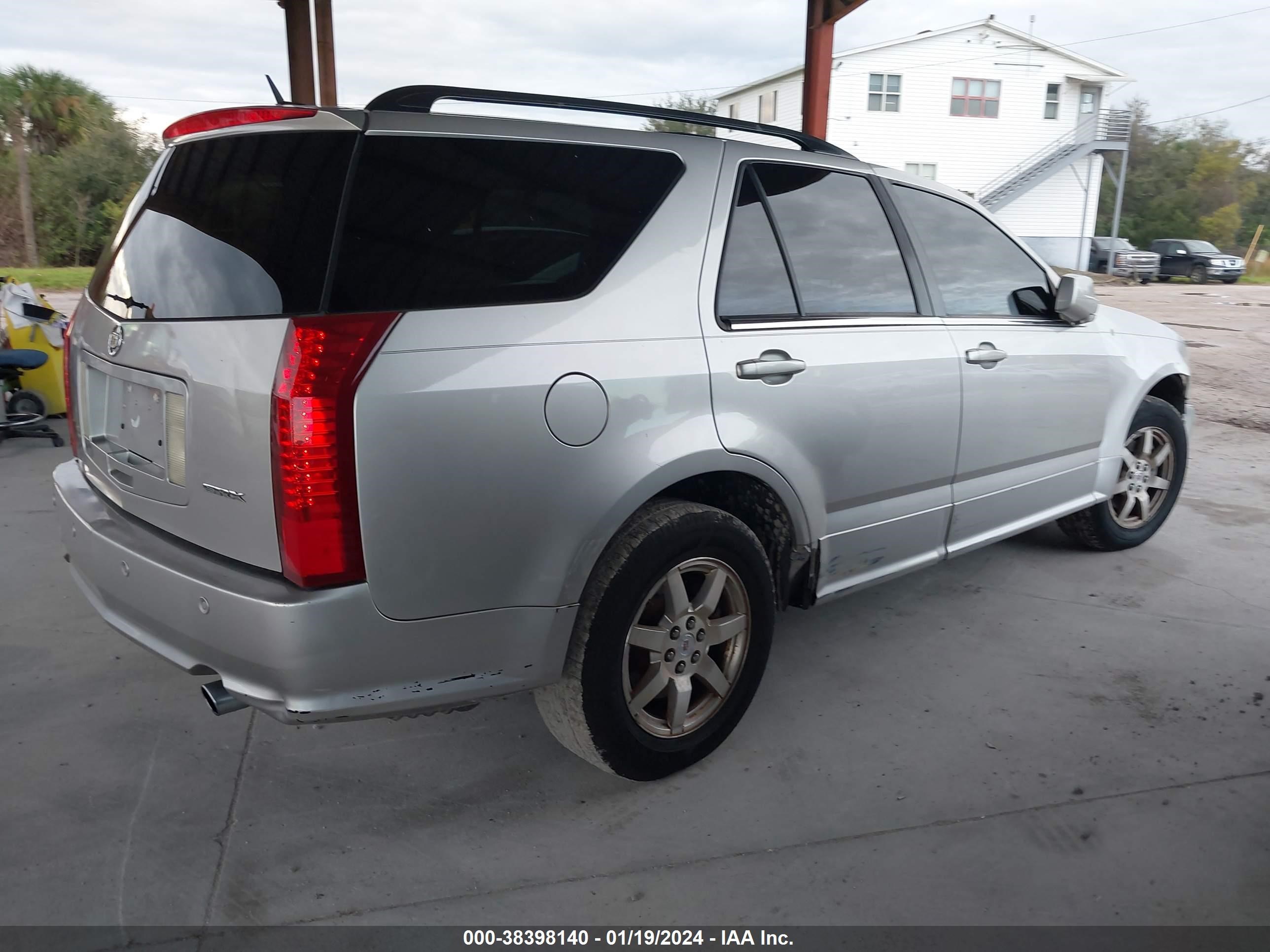 Photo 3 VIN: 1GYEE637470166867 - CADILLAC SRX 