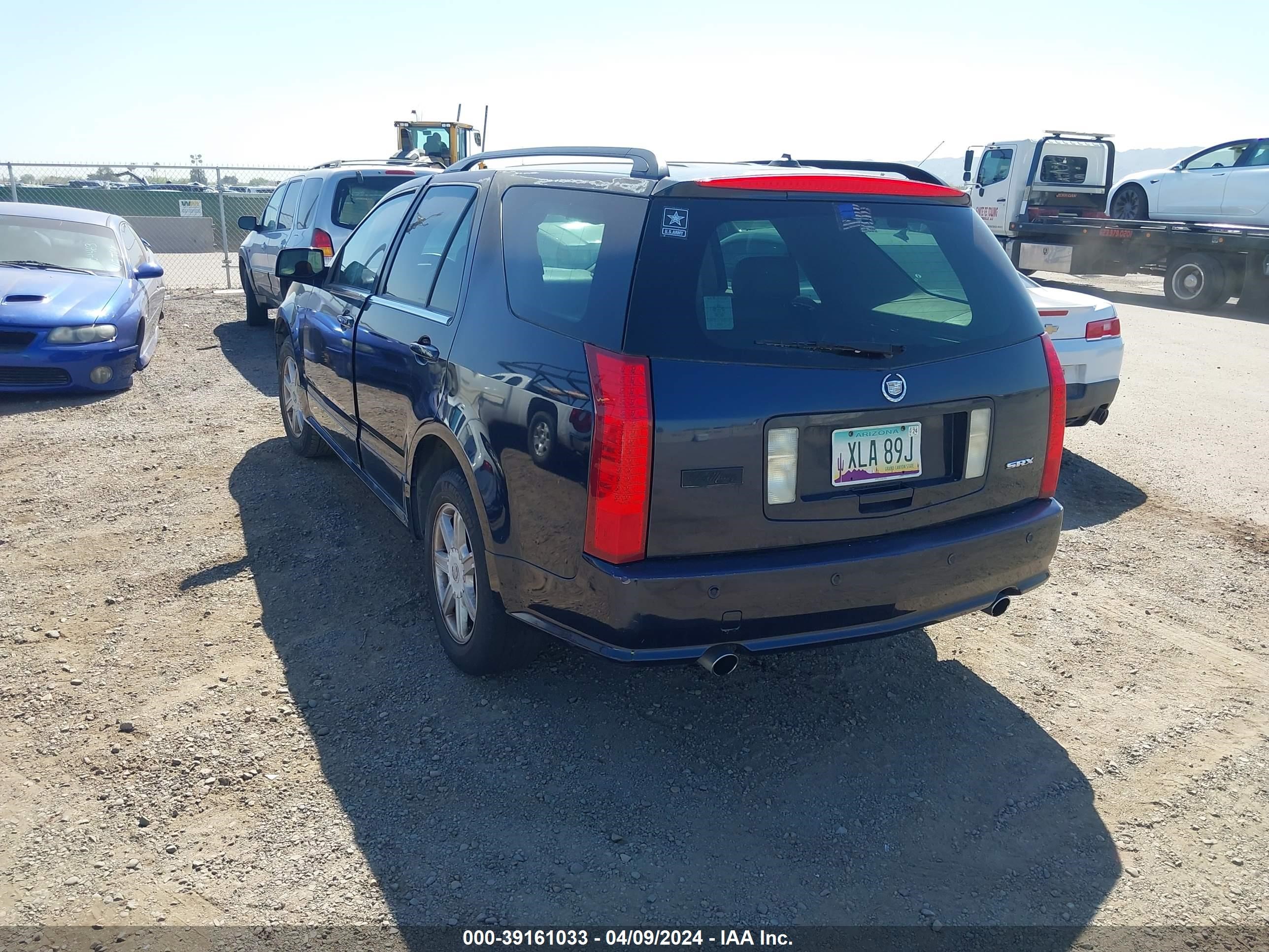 Photo 2 VIN: 1GYEE637540157378 - CADILLAC SRX 