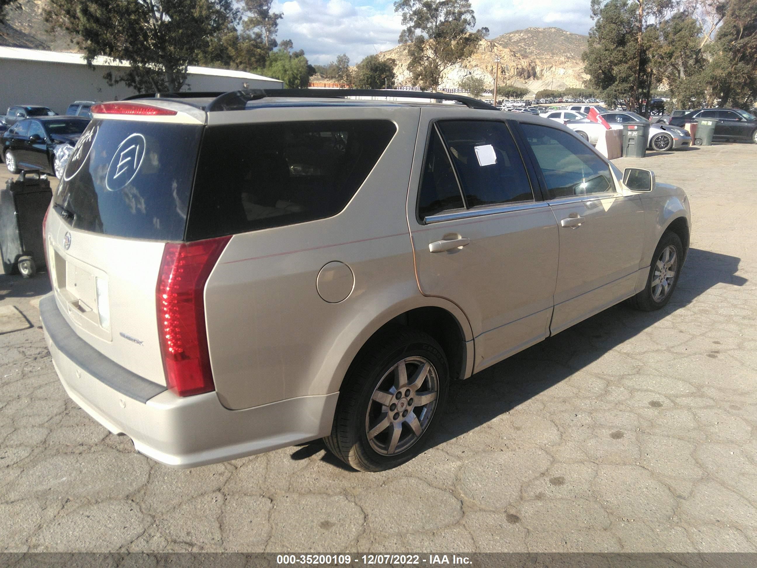 Photo 3 VIN: 1GYEE637590119561 - CADILLAC SRX 