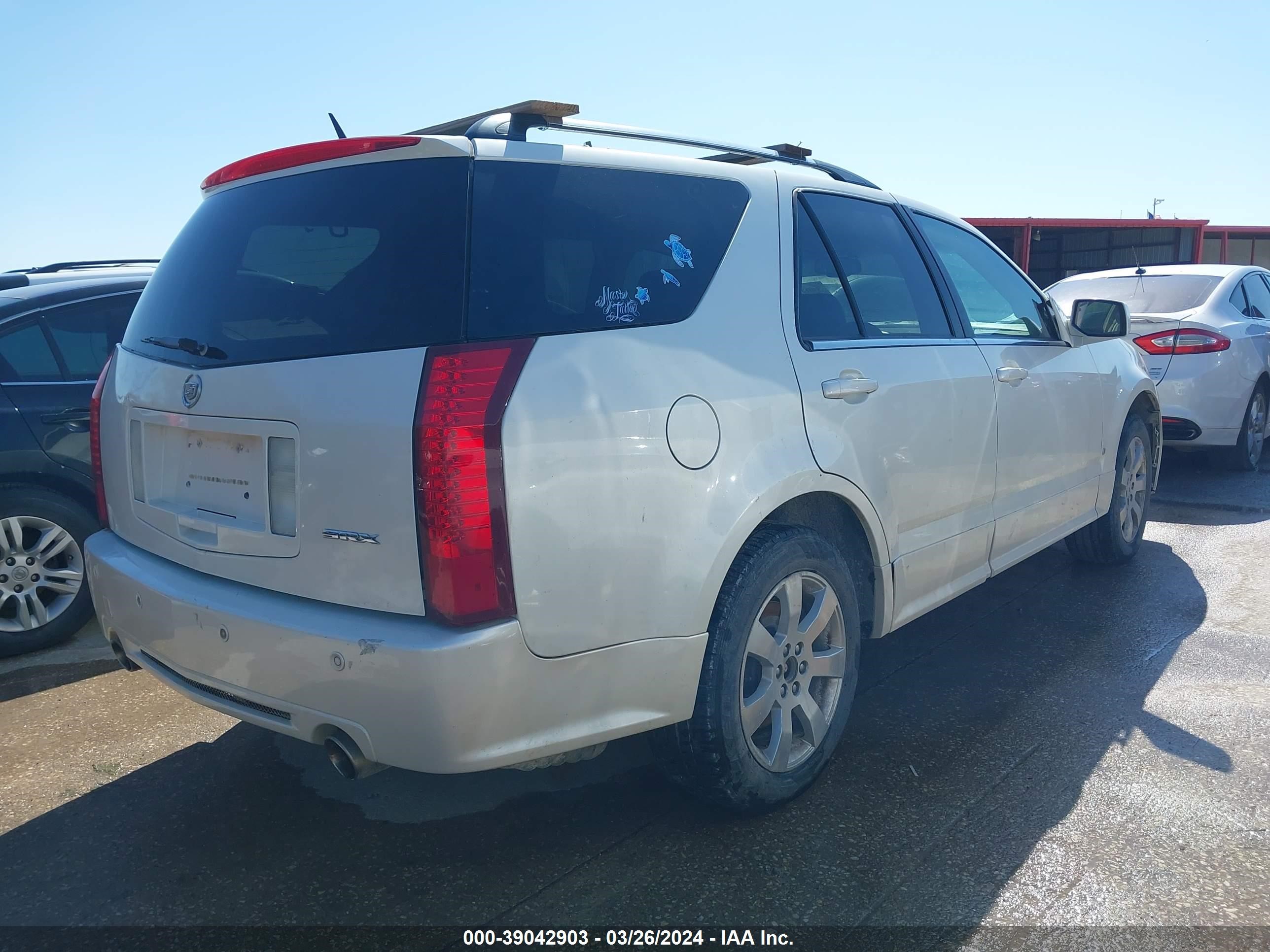 Photo 3 VIN: 1GYEE637670175523 - CADILLAC SRX 