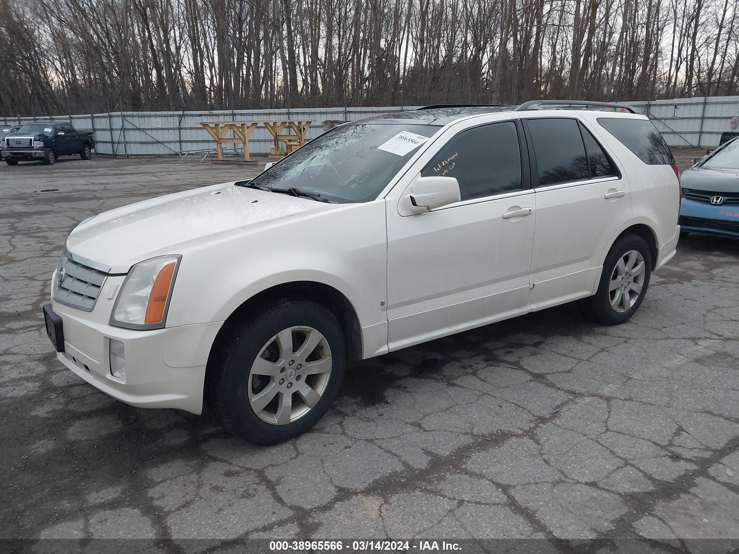 Photo 1 VIN: 1GYEE637770156964 - CADILLAC SRX 