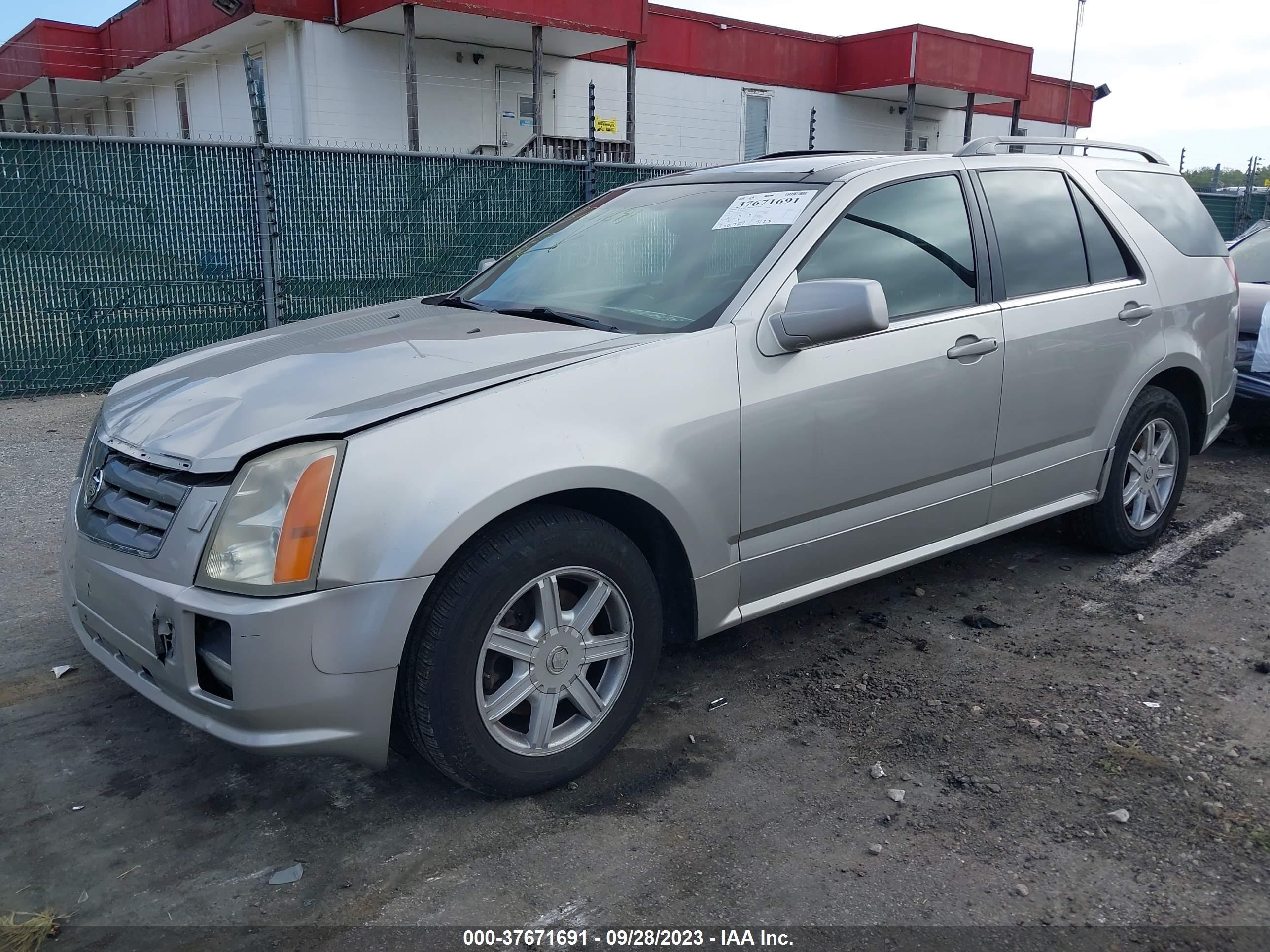 Photo 1 VIN: 1GYEE637940191310 - CADILLAC SRX 