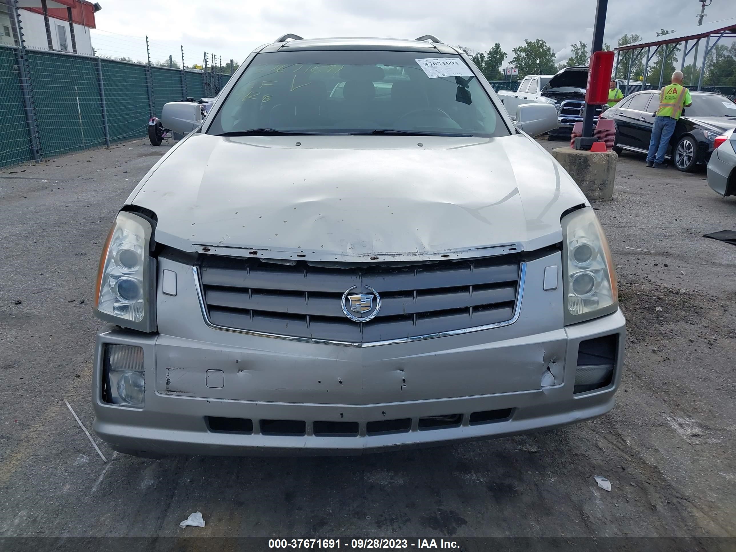 Photo 12 VIN: 1GYEE637940191310 - CADILLAC SRX 