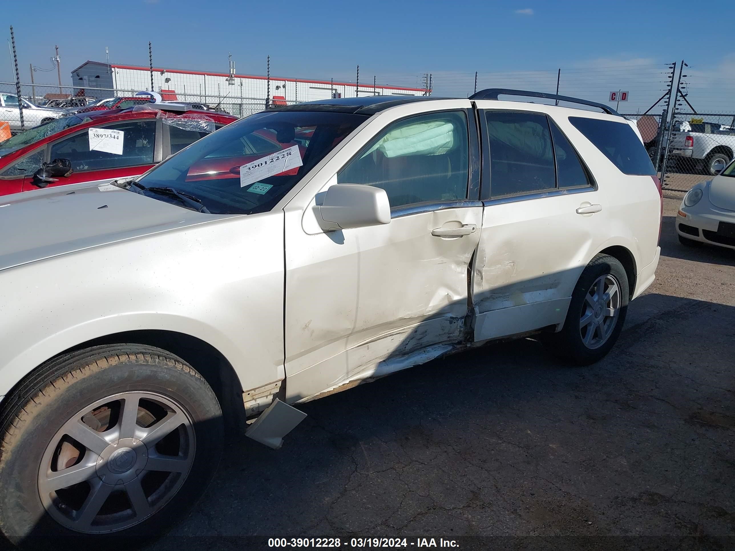 Photo 5 VIN: 1GYEE637950234559 - CADILLAC SRX 