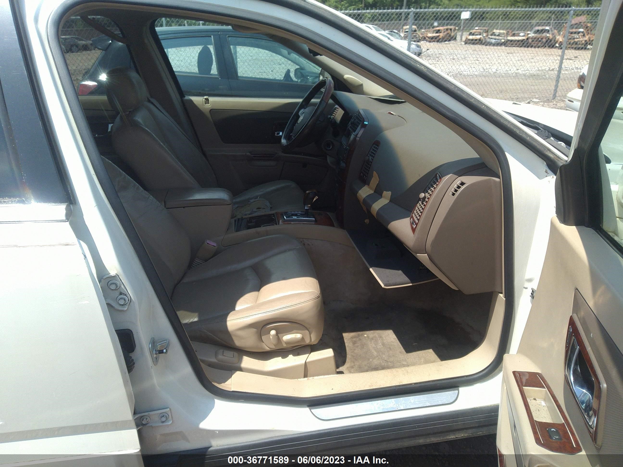 Photo 5 VIN: 1GYEE637960118148 - CADILLAC SRX 