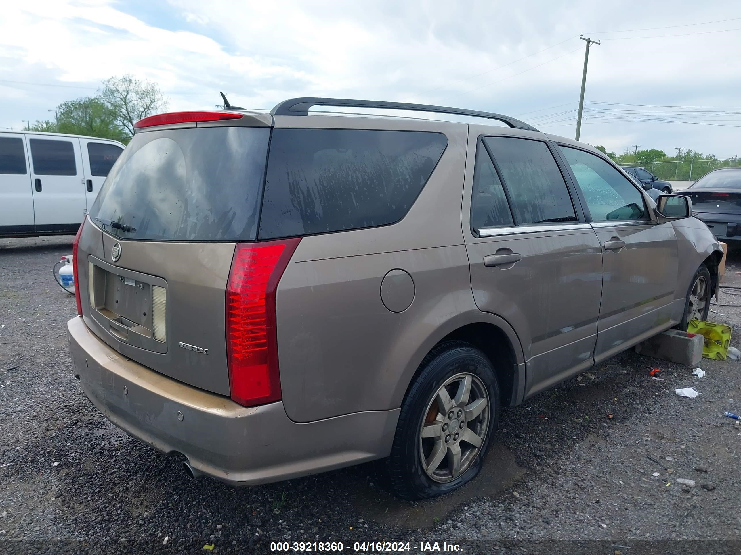 Photo 3 VIN: 1GYEE637960222624 - CADILLAC SRX 