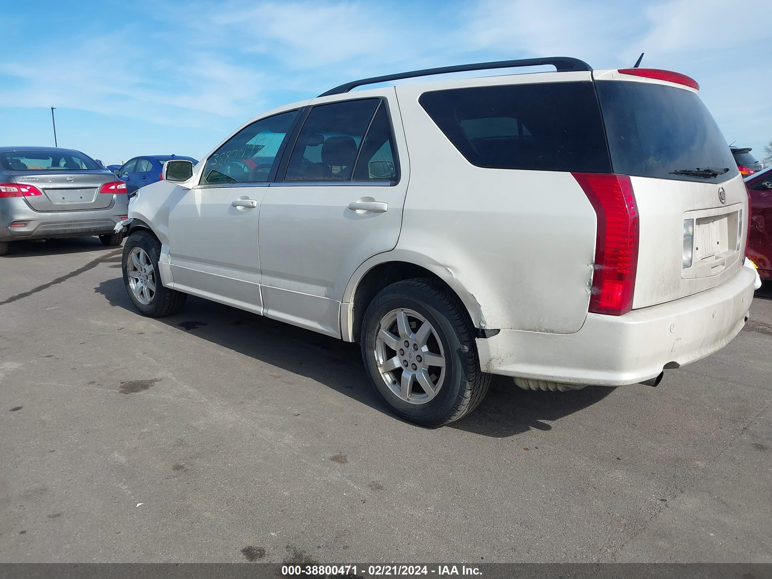 Photo 2 VIN: 1GYEE637970182384 - CADILLAC SRX 