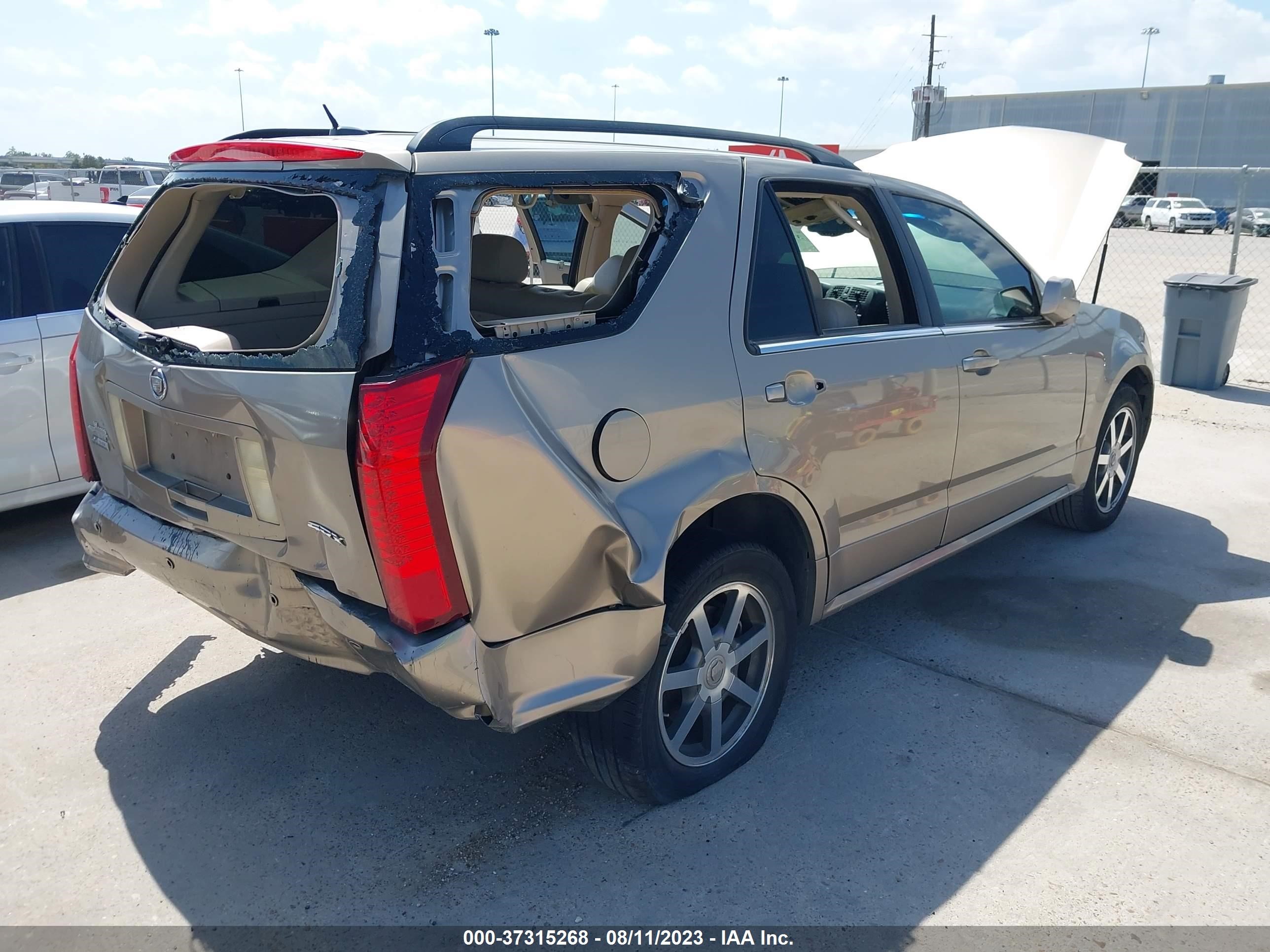 Photo 3 VIN: 1GYEE63A140176862 - CADILLAC SRX 