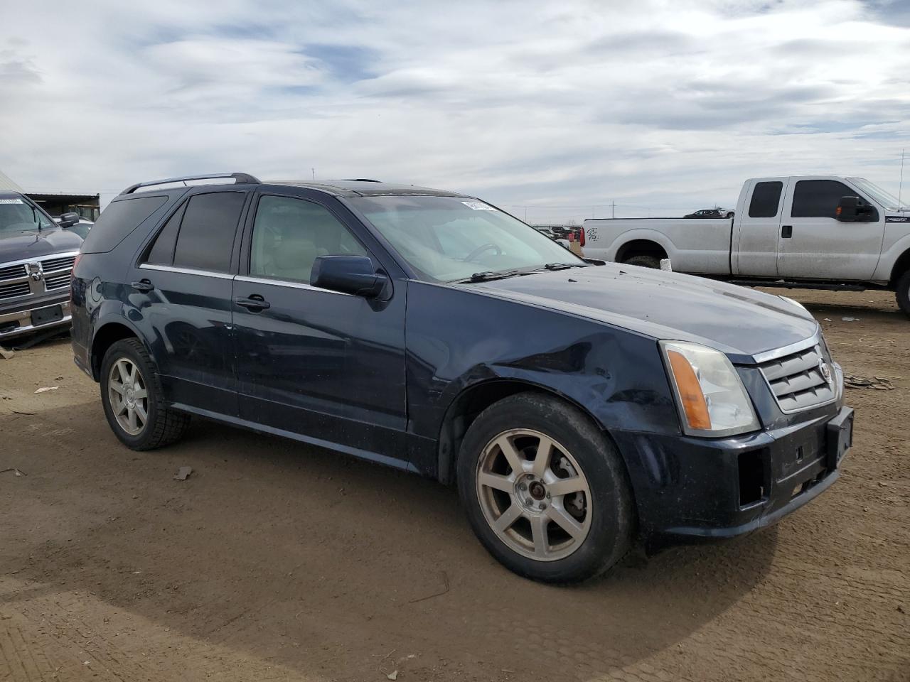 Photo 3 VIN: 1GYEE63A450127060 - CADILLAC SRX 