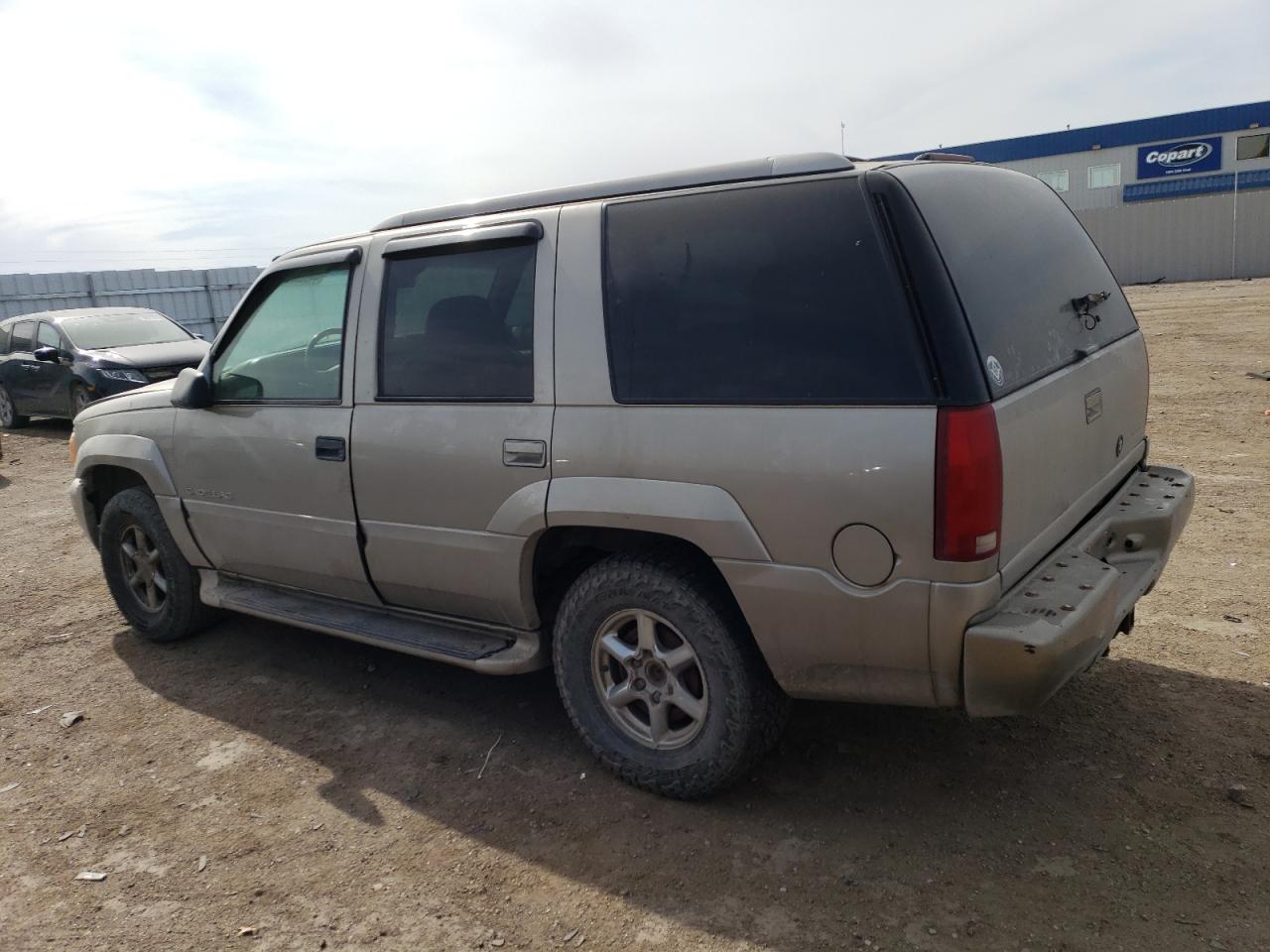 Photo 1 VIN: 1GYEK13R2XR415708 - CADILLAC ESCALADE 