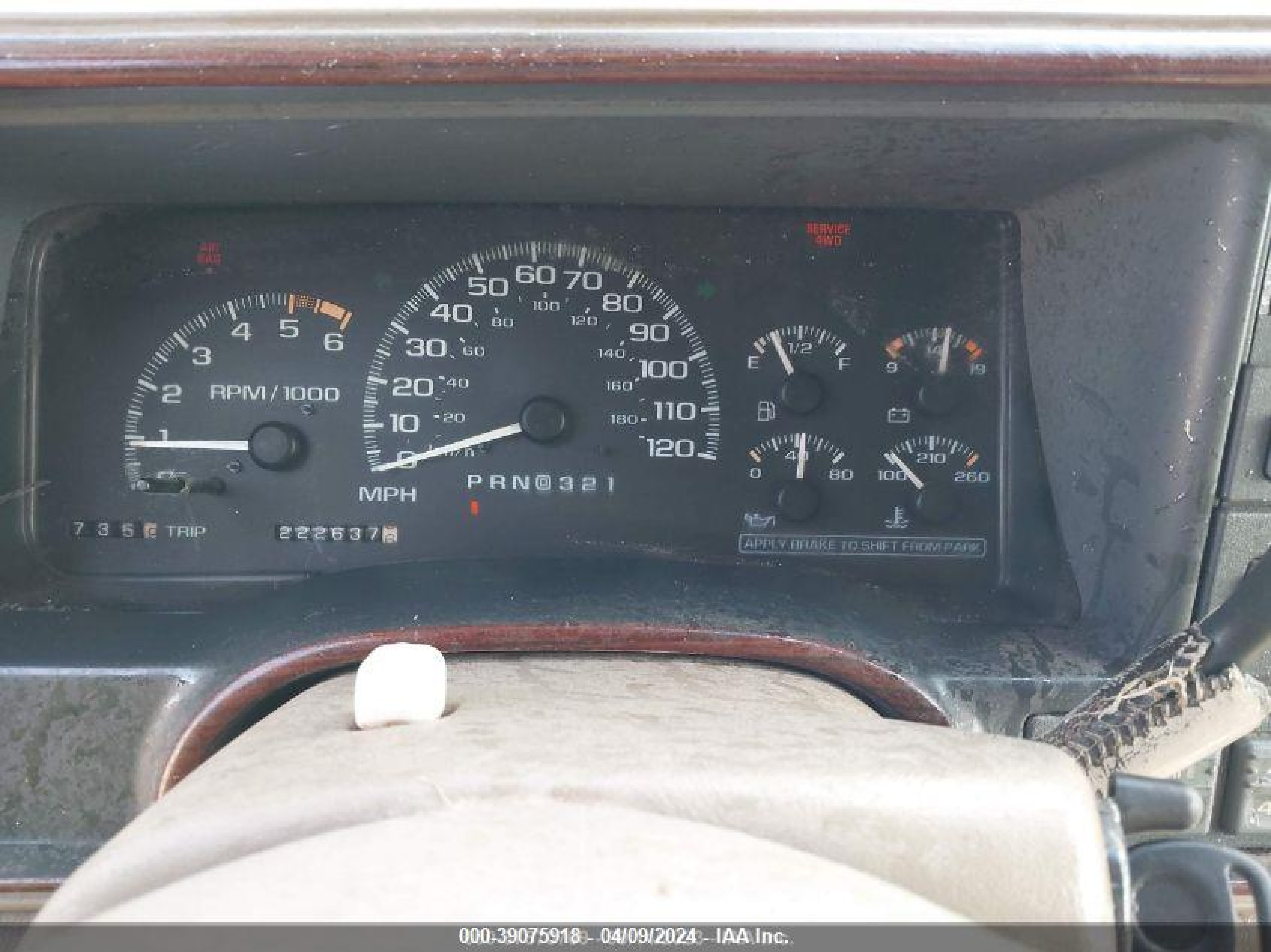 Photo 7 VIN: 1GYEK13R3XR409142 - CADILLAC ESCALADE 