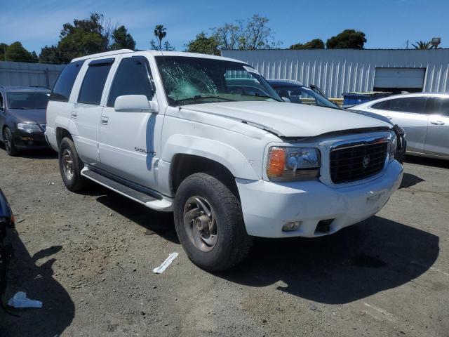 Photo 3 VIN: 1GYEK13R4YR158133 - CADILLAC ESCALADE 