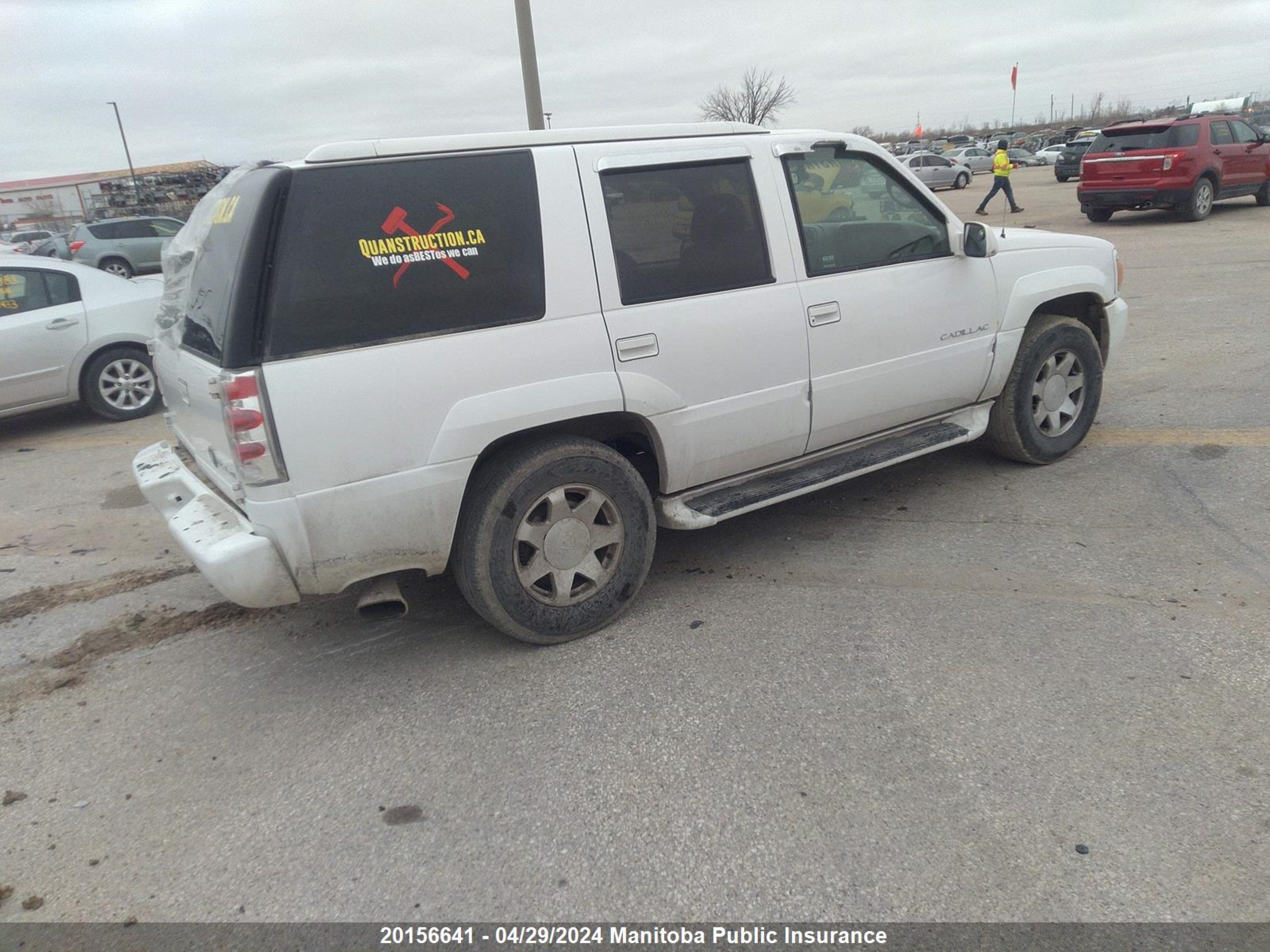 Photo 3 VIN: 1GYEK13R8YR165165 - CADILLAC ESCALADE 