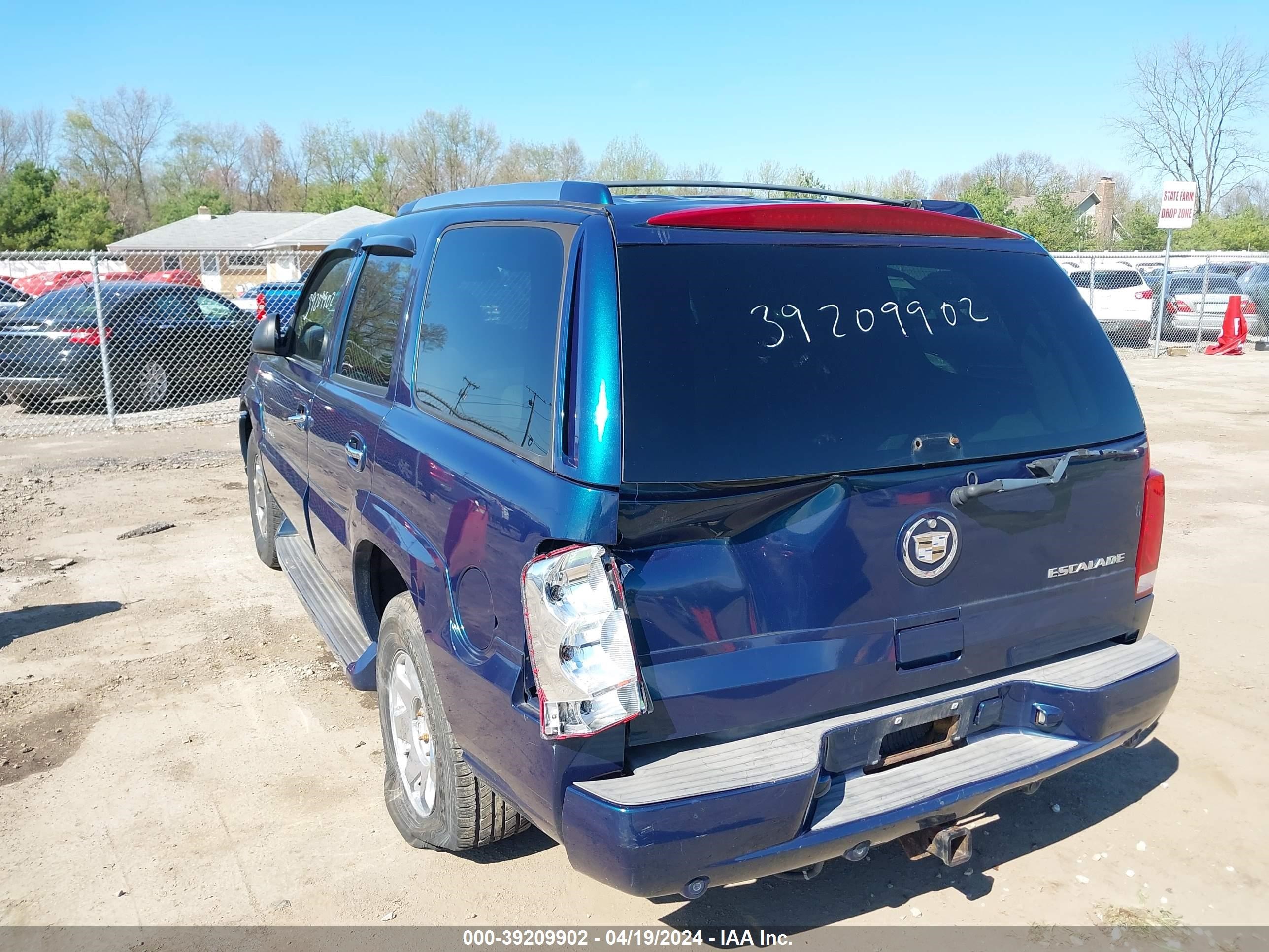 Photo 2 VIN: 1GYEK63N05R116192 - CADILLAC ESCALADE 