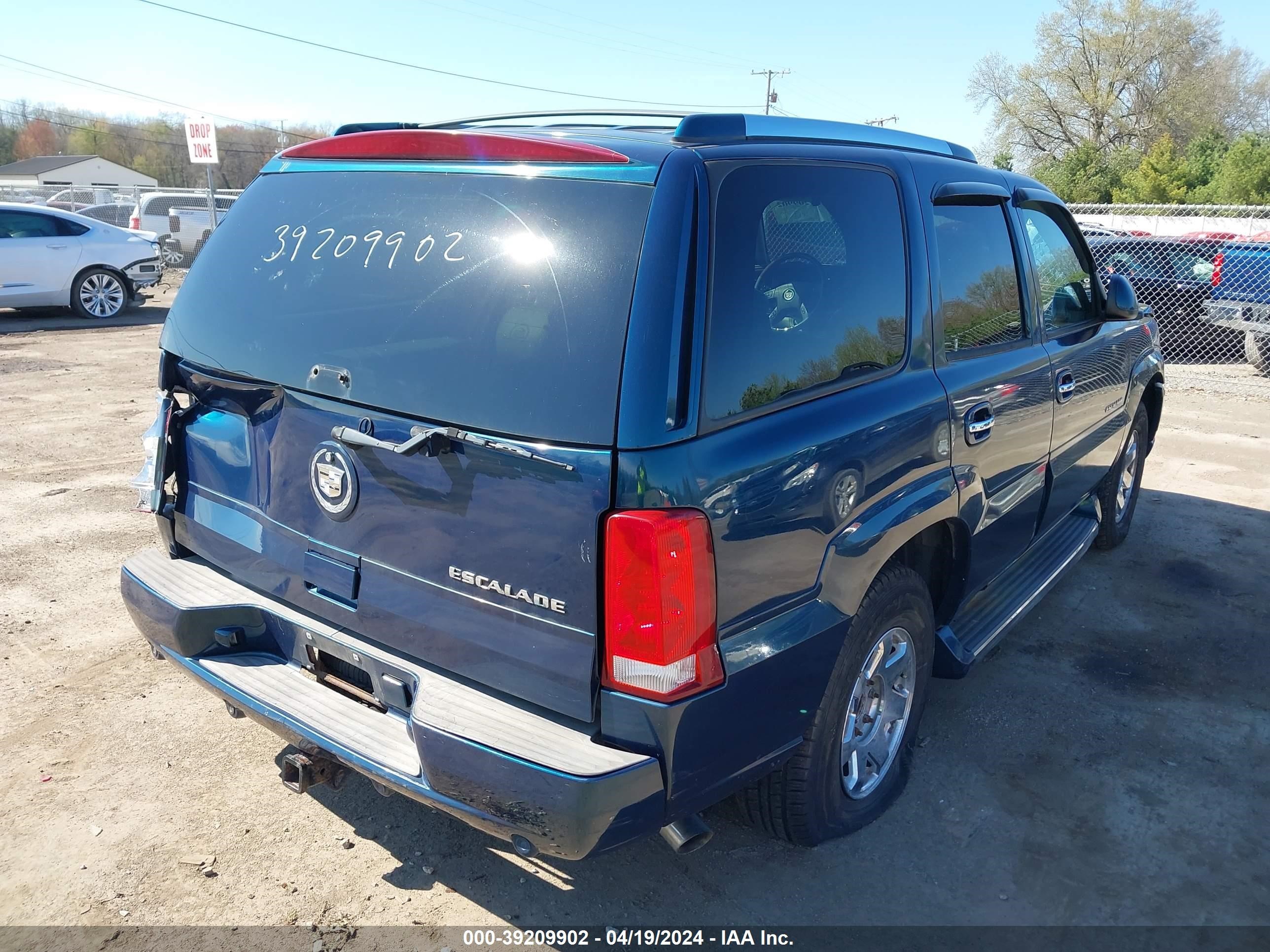 Photo 3 VIN: 1GYEK63N05R116192 - CADILLAC ESCALADE 