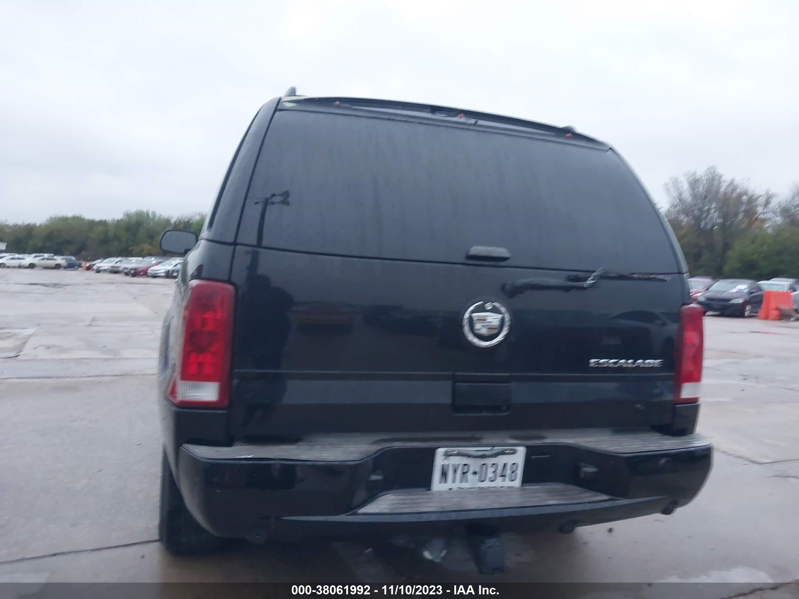 Photo 2 VIN: 1GYEK63N05R219001 - CADILLAC ESCALADE 