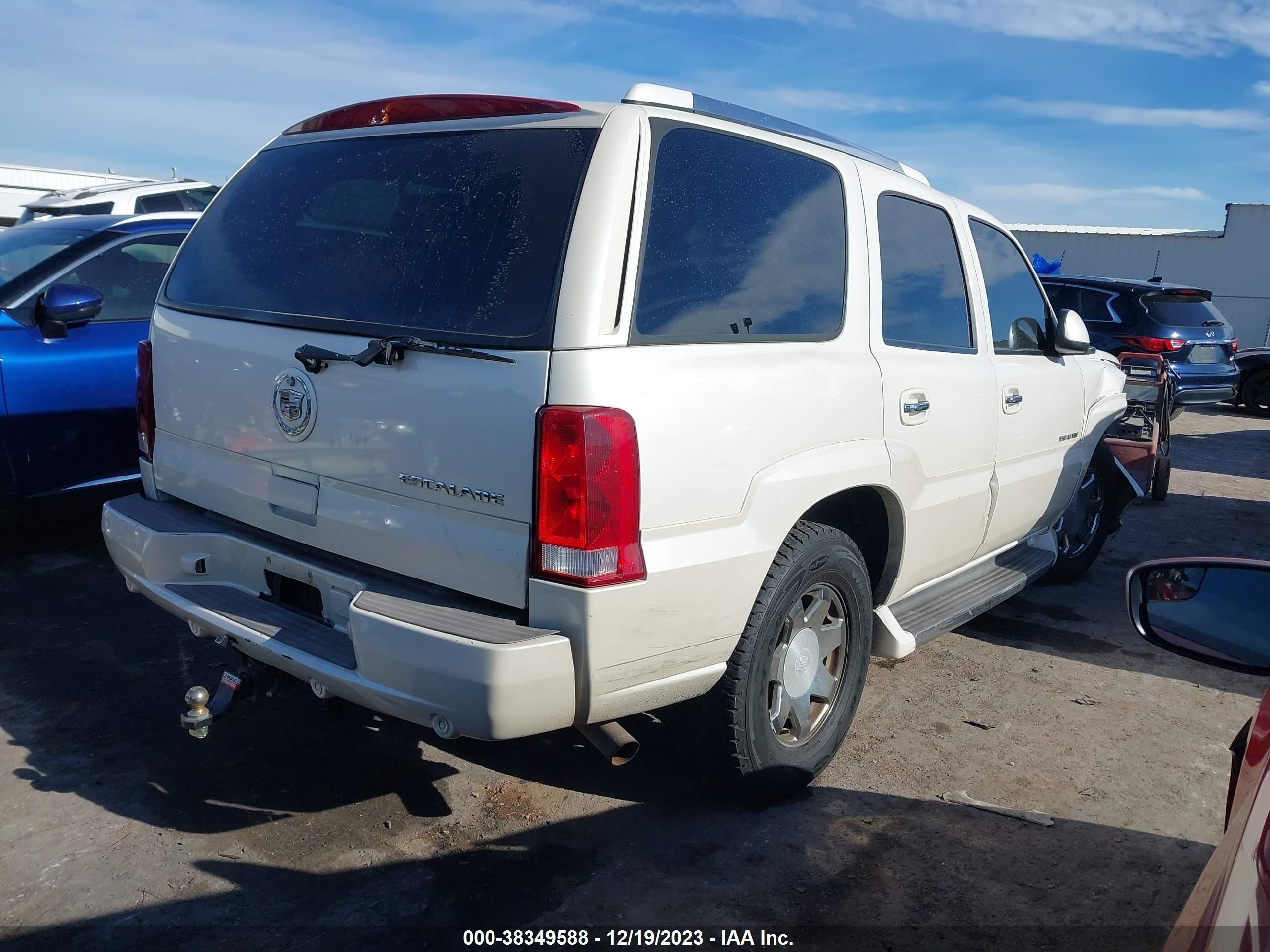 Photo 3 VIN: 1GYEK63N13R278328 - CADILLAC ESCALADE 