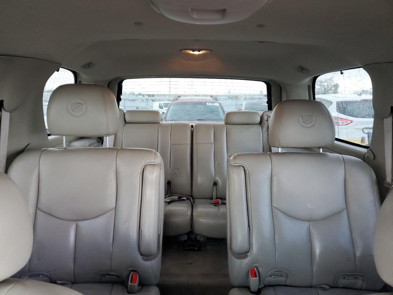 Photo 9 VIN: 1GYEK63N24R241242 - CADILLAC ESCALADE 