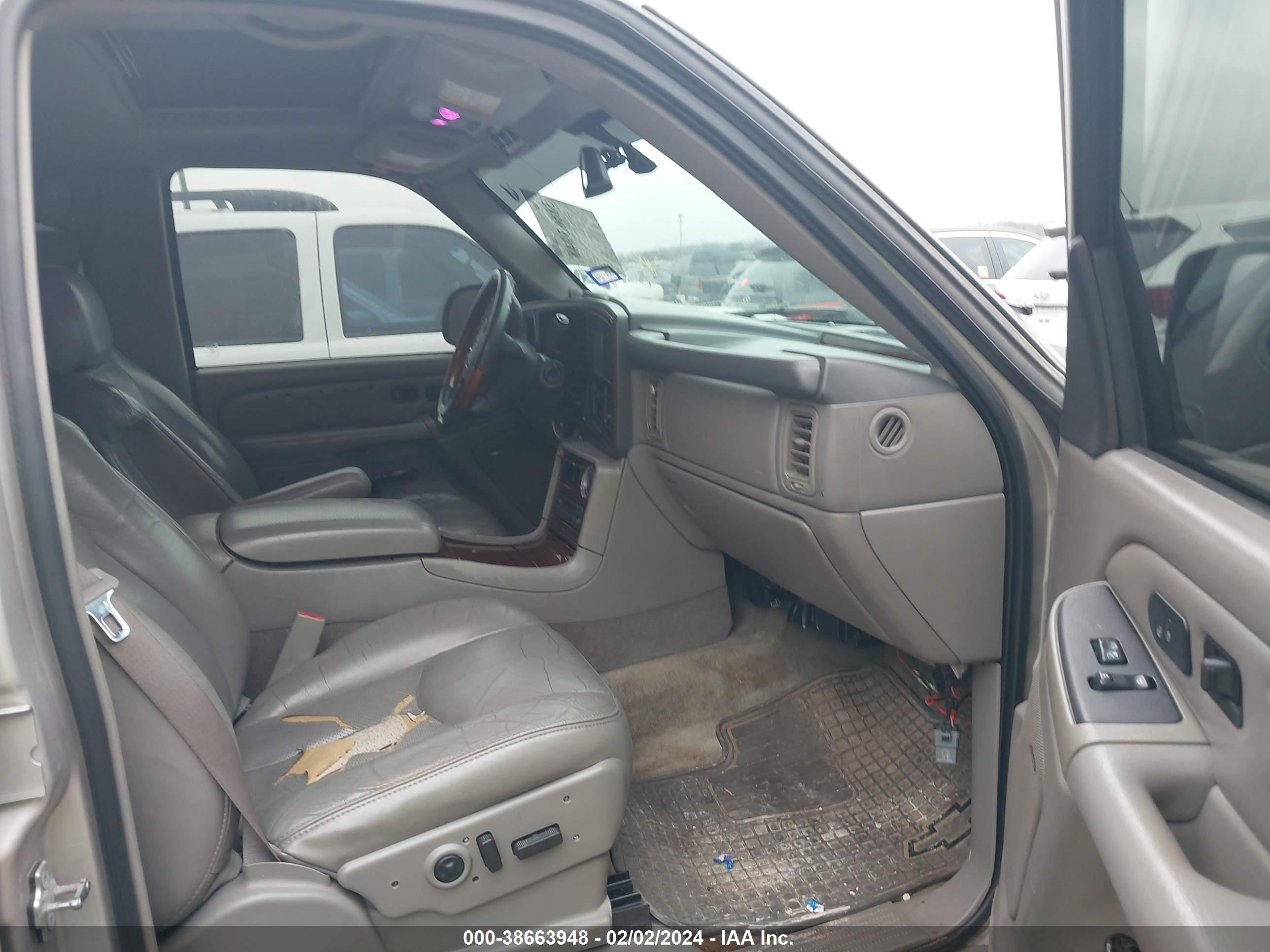 Photo 4 VIN: 1GYEK63N24R293311 - CADILLAC ESCALADE 