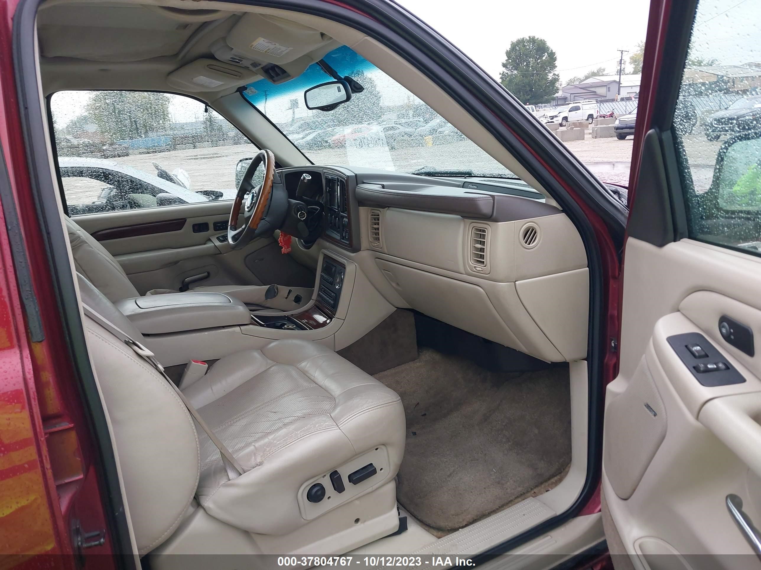 Photo 4 VIN: 1GYEK63N42R307285 - CADILLAC ESCALADE 