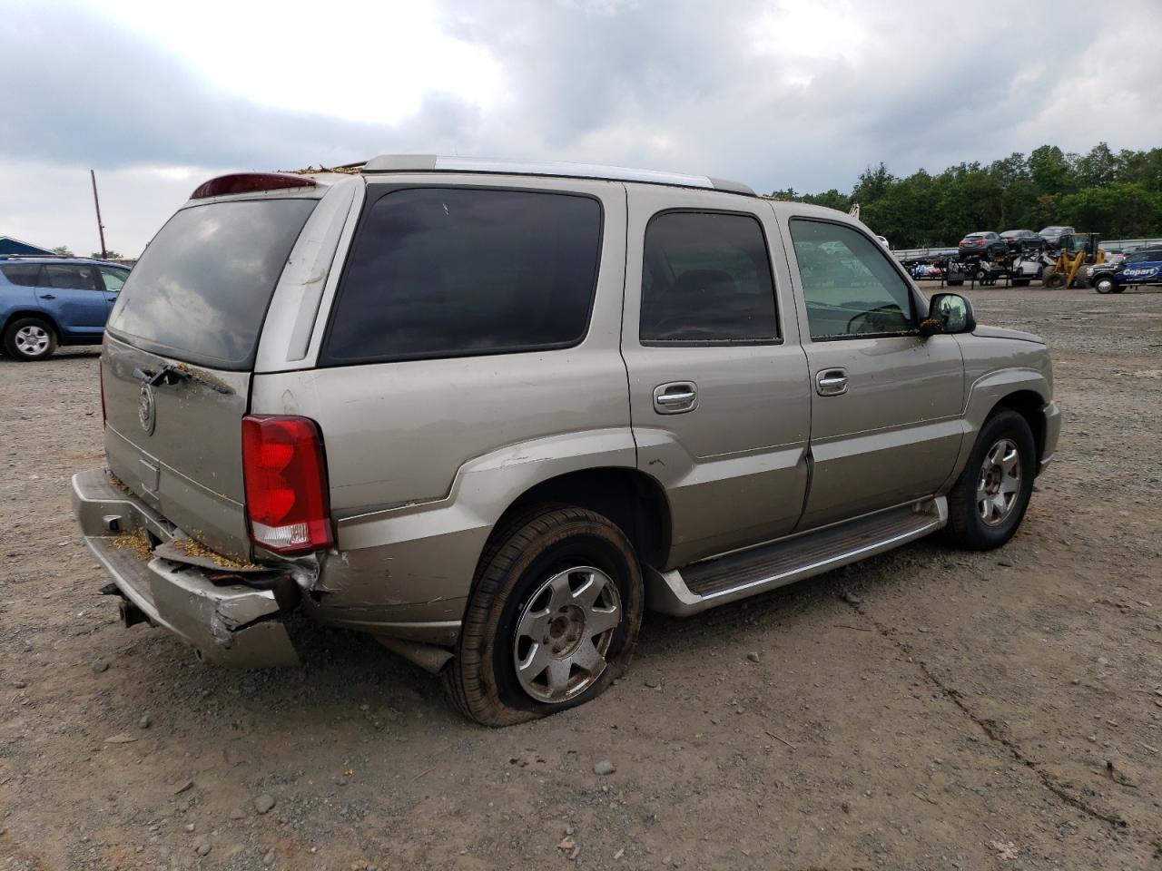 Photo 2 VIN: 1GYEK63N43R282549 - CADILLAC ESCALADE 