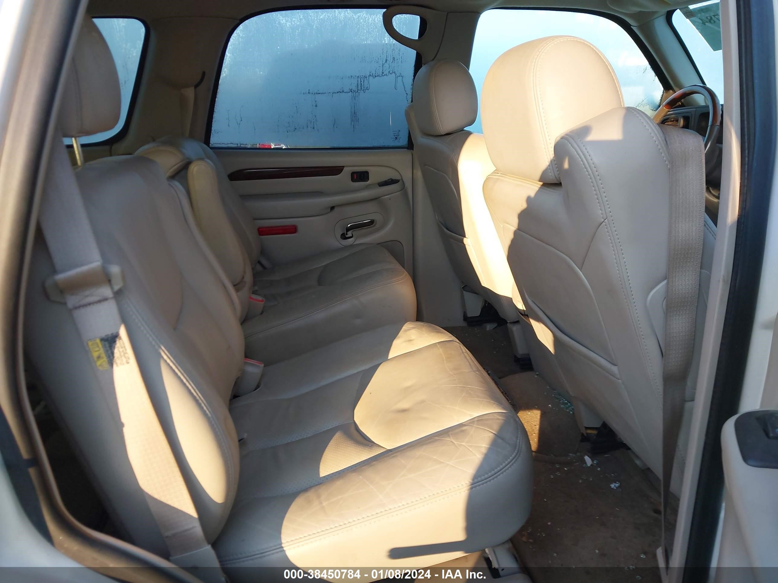 Photo 7 VIN: 1GYEK63N44R306530 - CADILLAC ESCALADE 