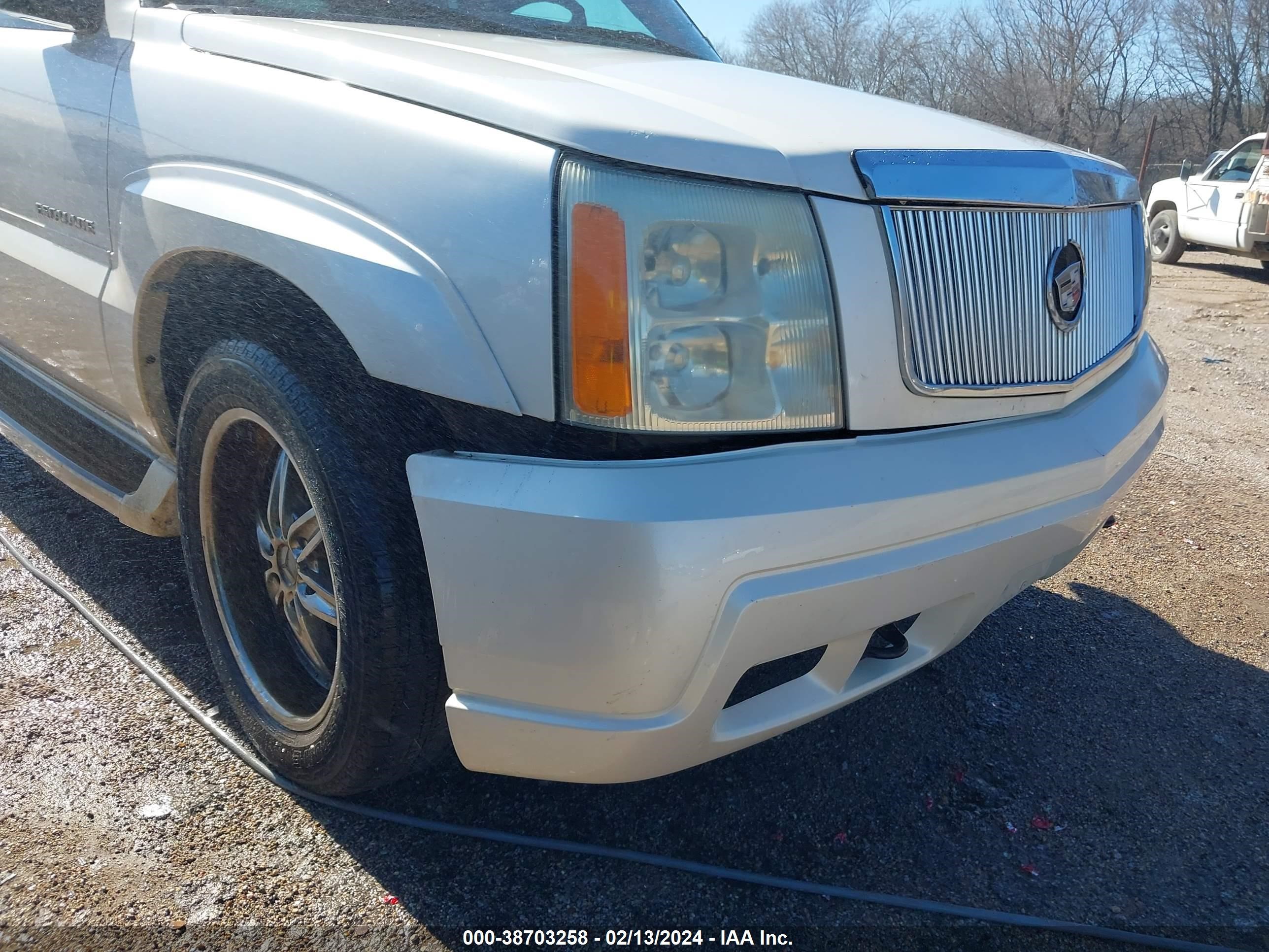 Photo 5 VIN: 1GYEK63N45R110685 - CADILLAC ESCALADE 