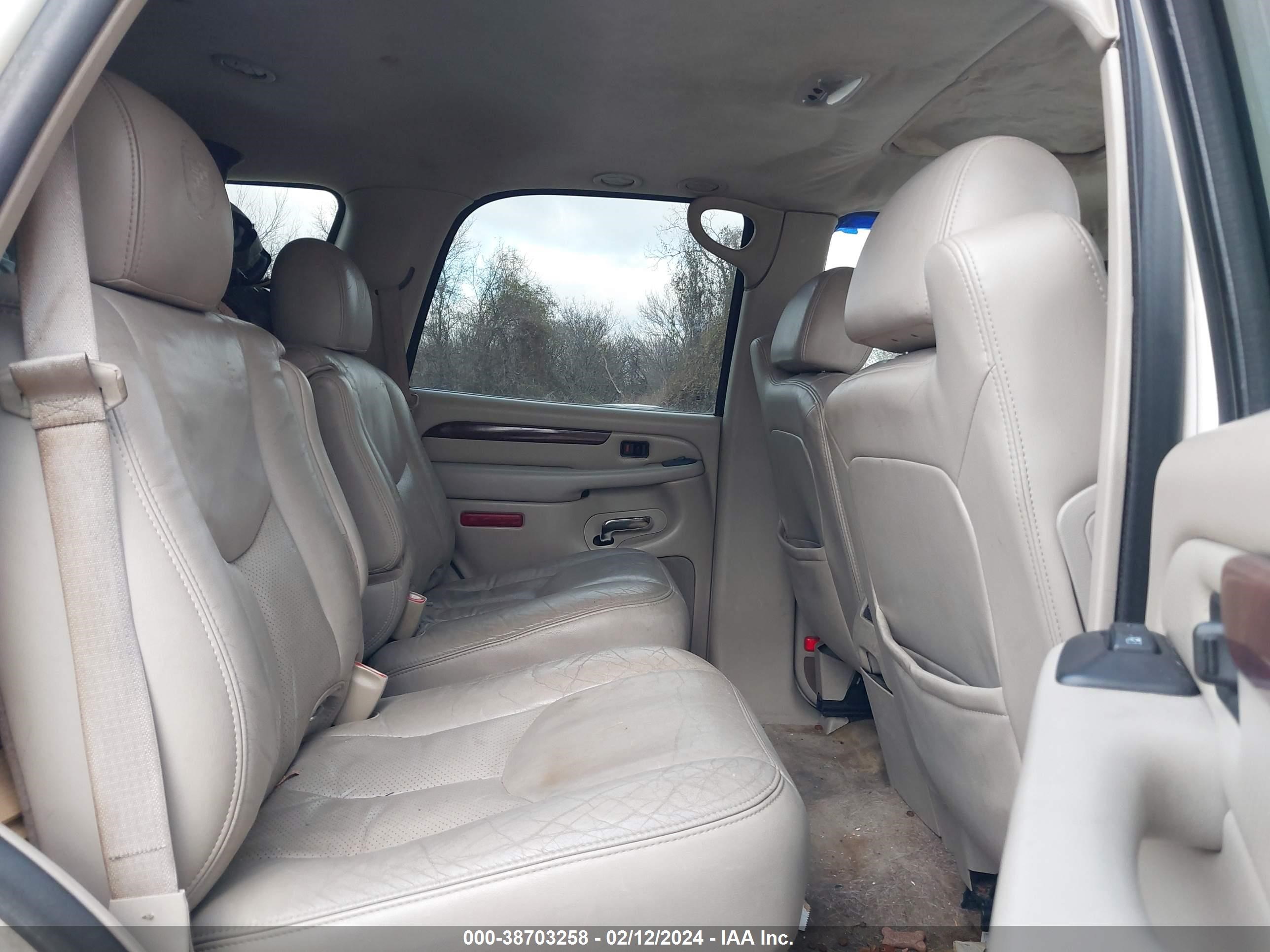 Photo 7 VIN: 1GYEK63N45R110685 - CADILLAC ESCALADE 