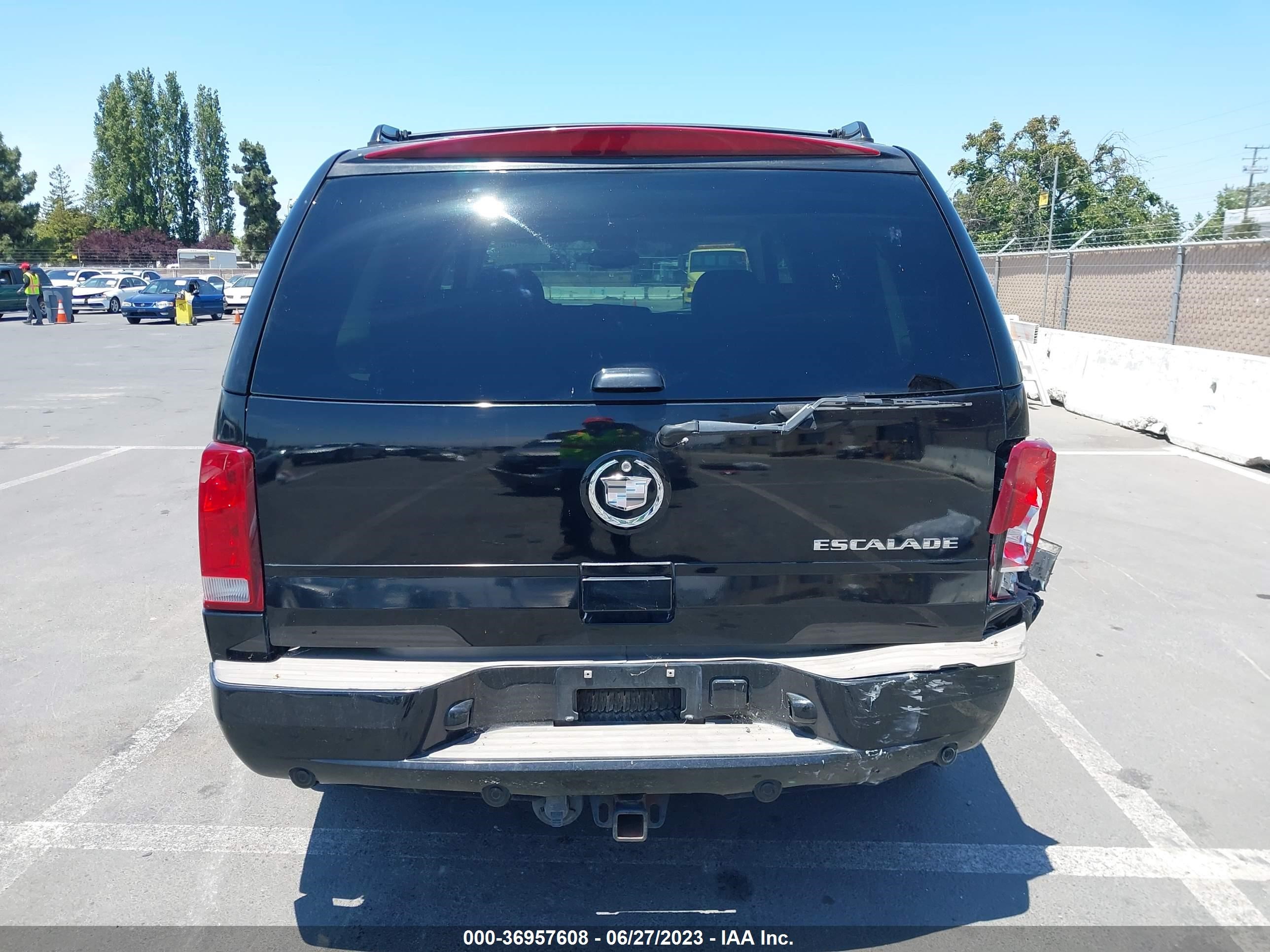 Photo 15 VIN: 1GYEK63N46R157930 - CADILLAC ESCALADE 