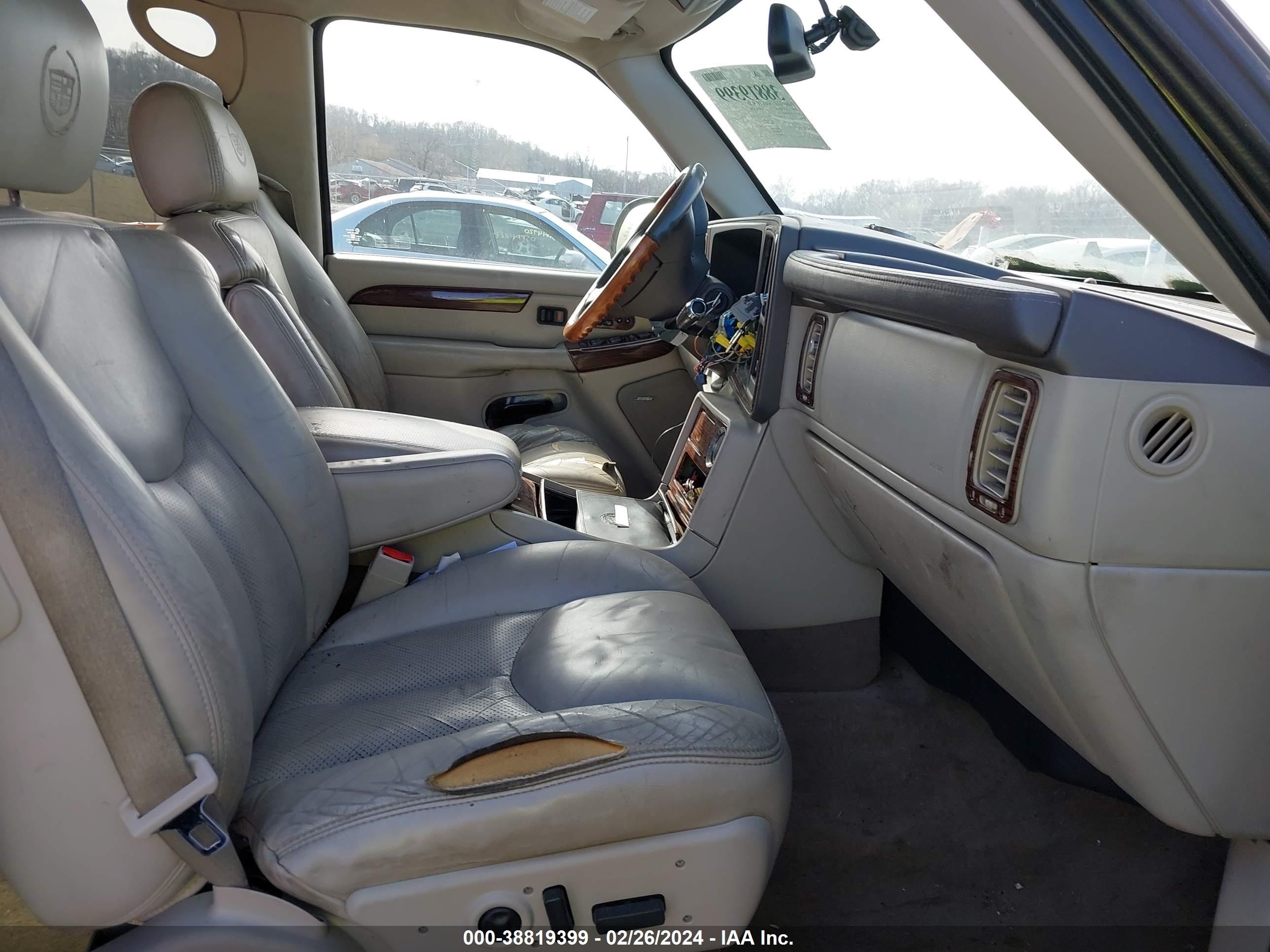 Photo 4 VIN: 1GYEK63N54R254972 - CADILLAC ESCALADE 