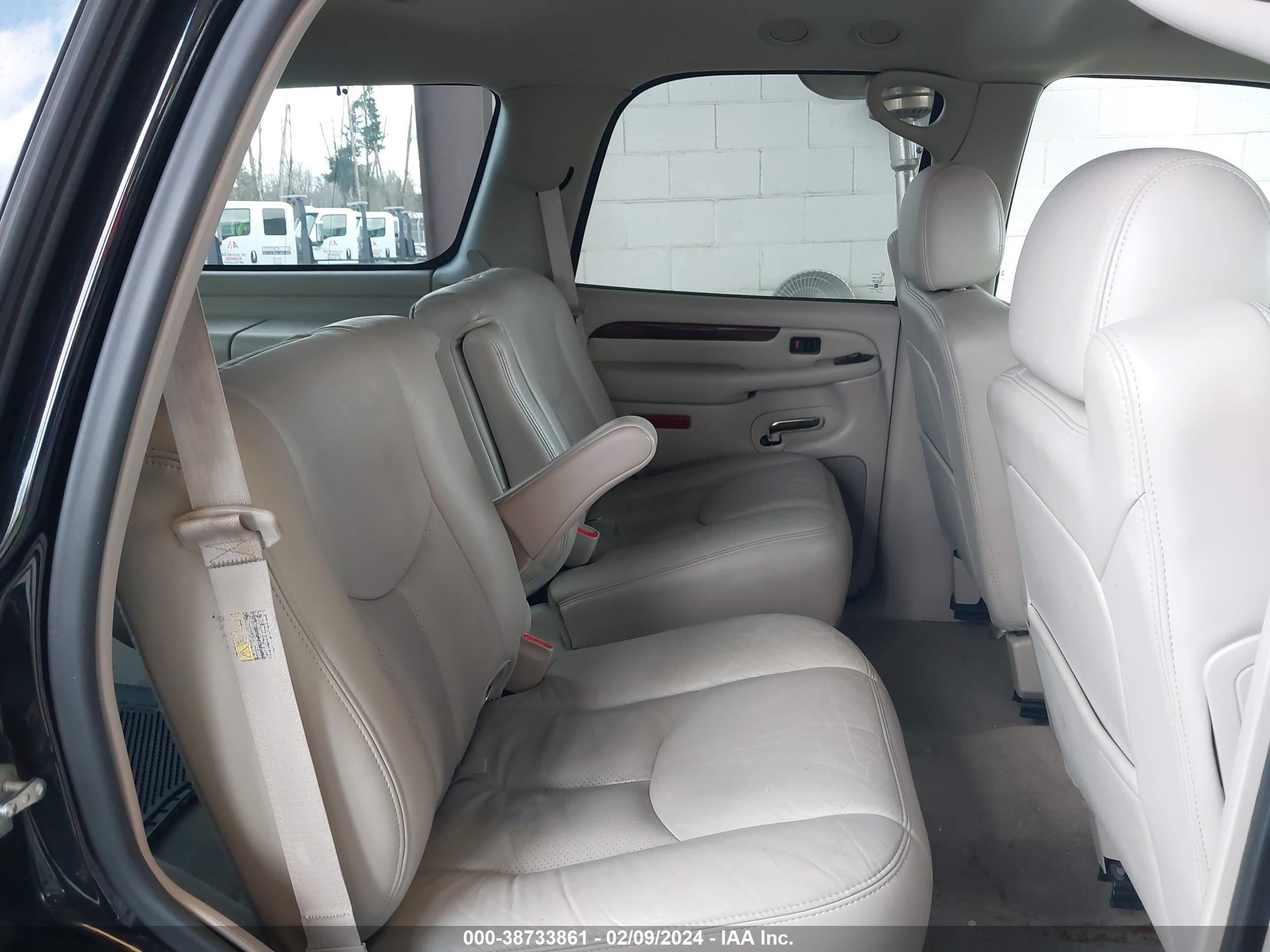 Photo 7 VIN: 1GYEK63N54R270766 - CADILLAC ESCALADE 