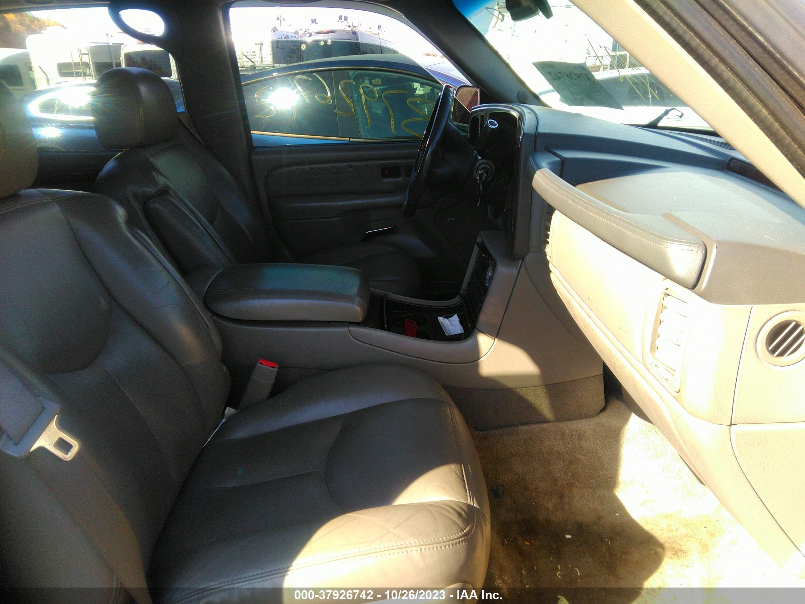 Photo 4 VIN: 1GYEK63N55R239602 - CADILLAC ESCALADE 