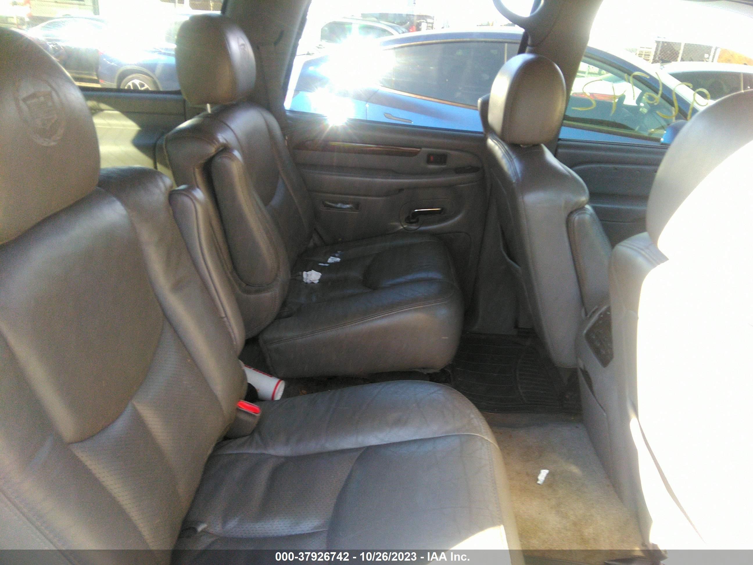 Photo 7 VIN: 1GYEK63N55R239602 - CADILLAC ESCALADE 