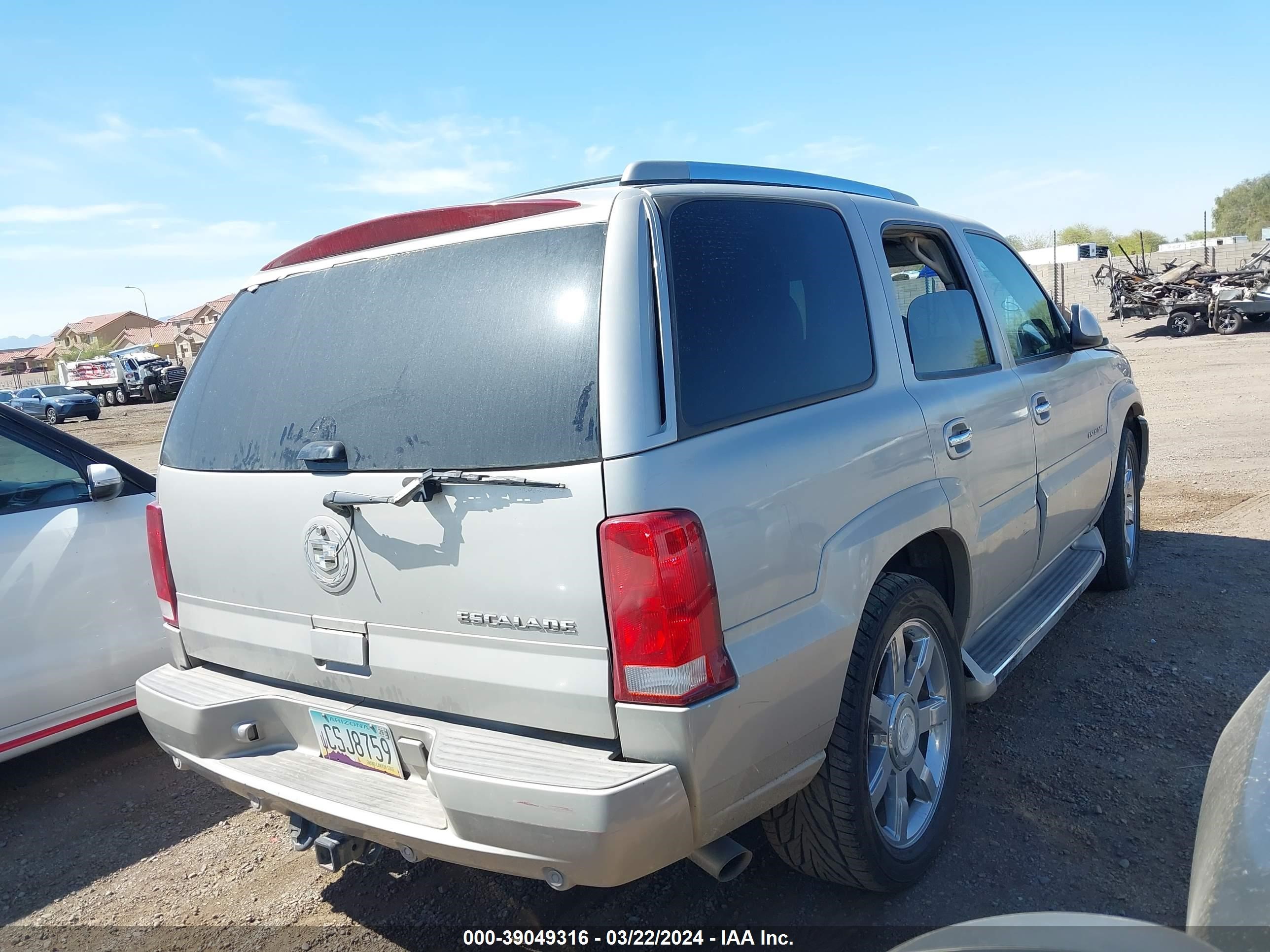 Photo 3 VIN: 1GYEK63N56R140697 - CADILLAC ESCALADE 