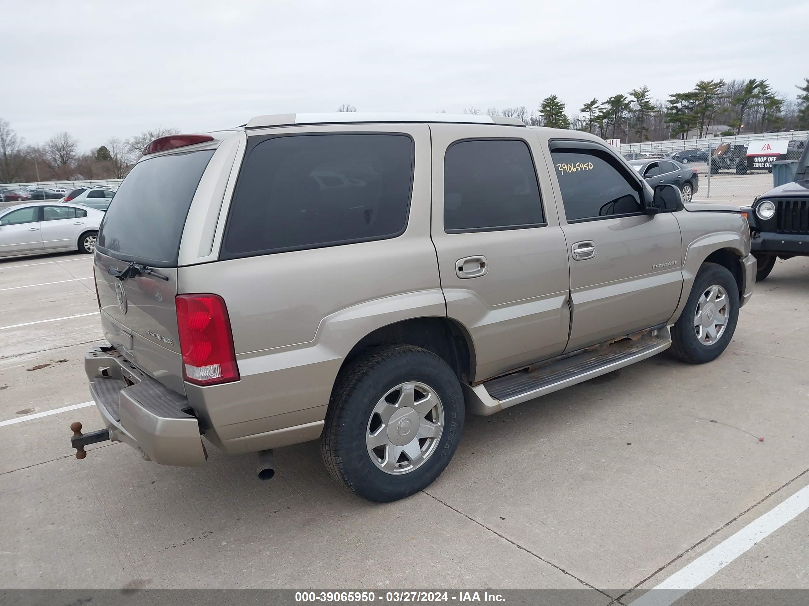 Photo 3 VIN: 1GYEK63N63R120454 - CADILLAC ESCALADE 